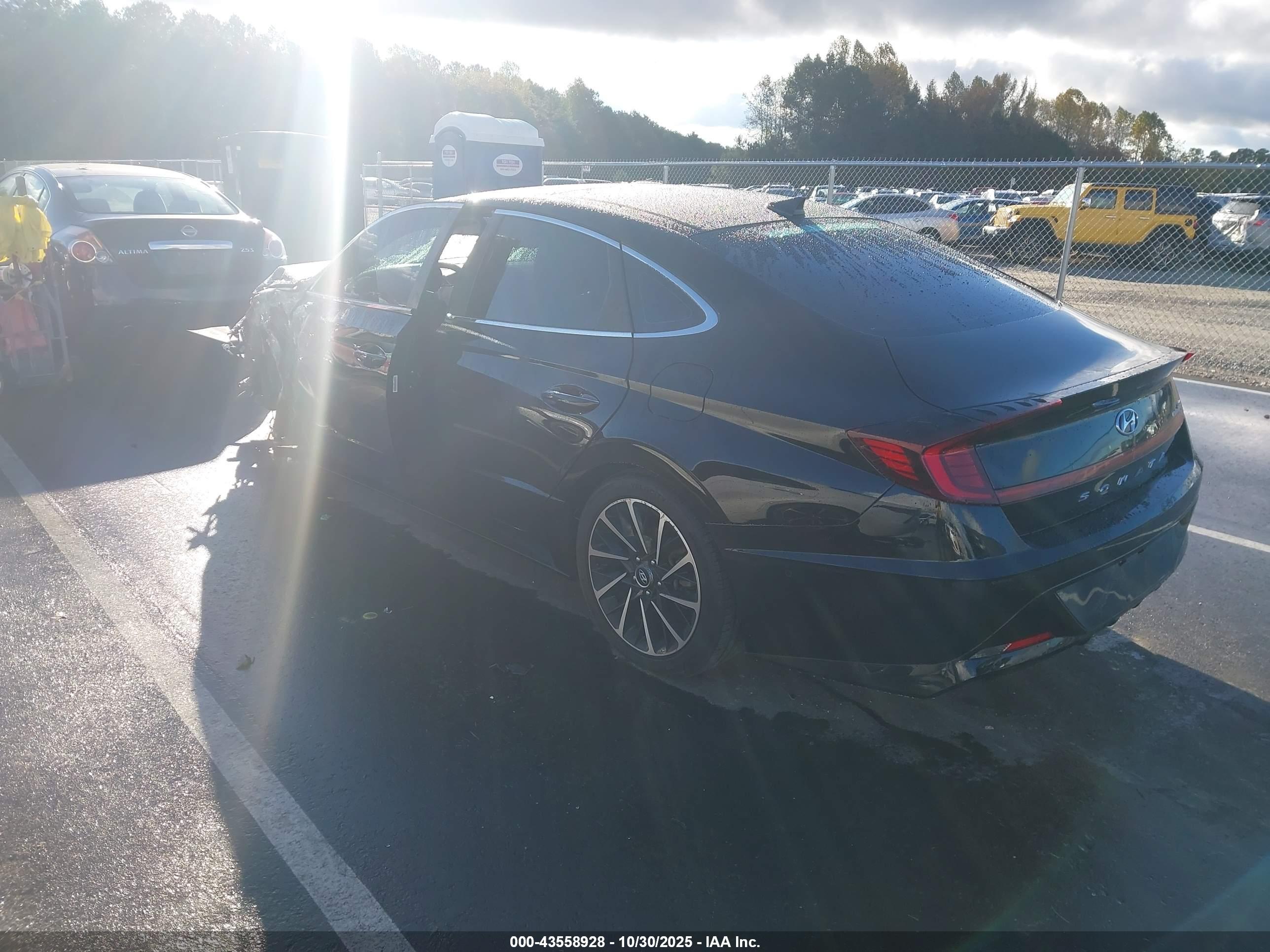 HYUNDAI SONATA image 3