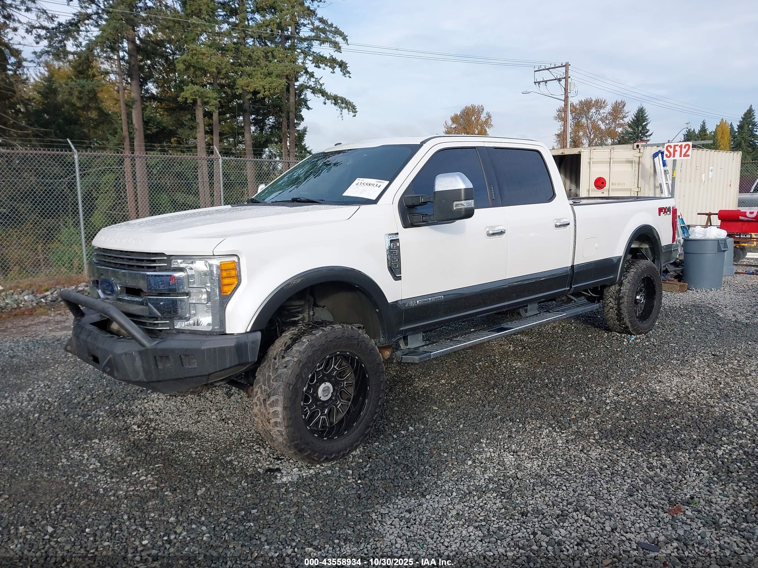 FORD F-350 image 2