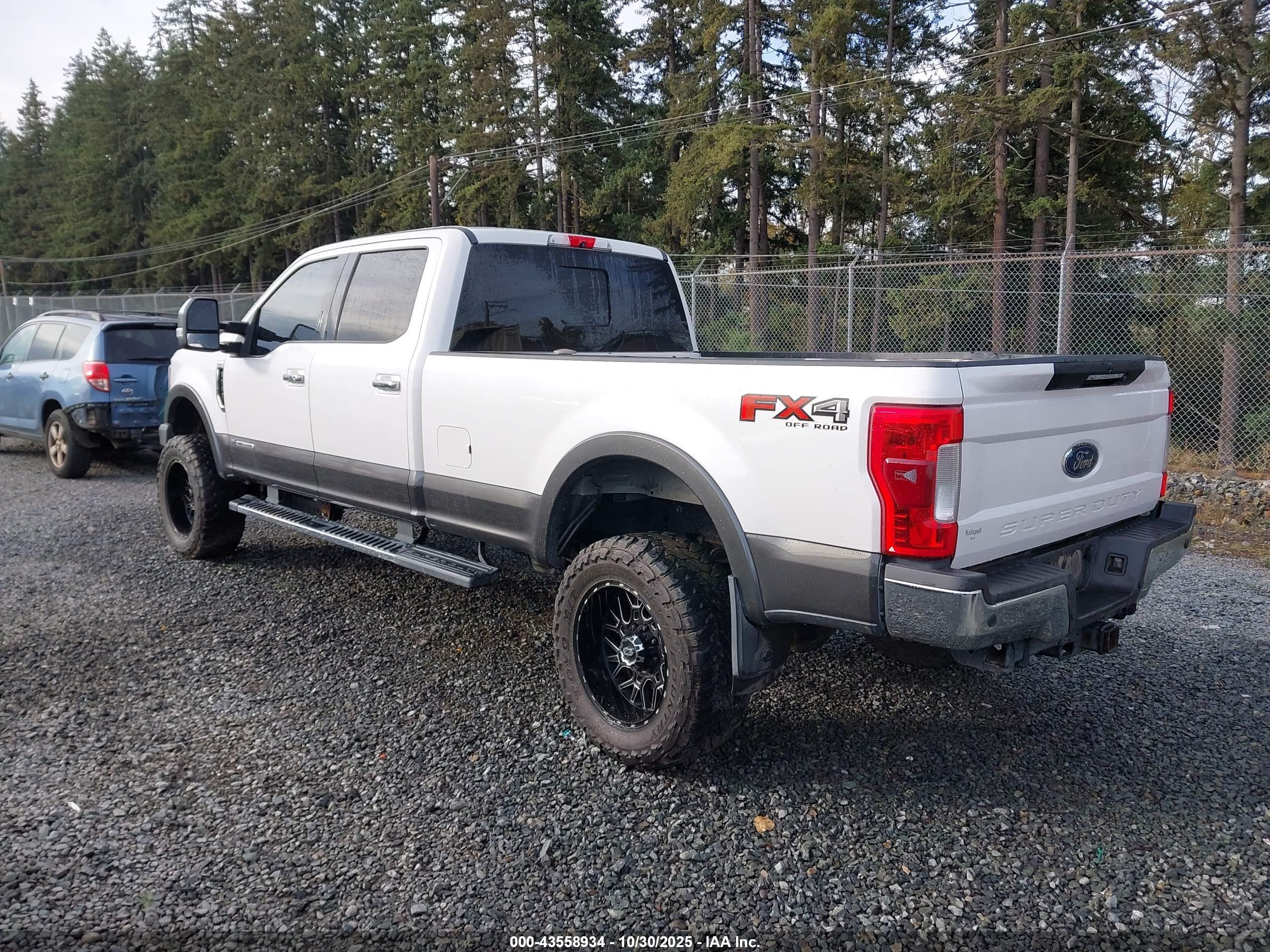 FORD F-350 image 3