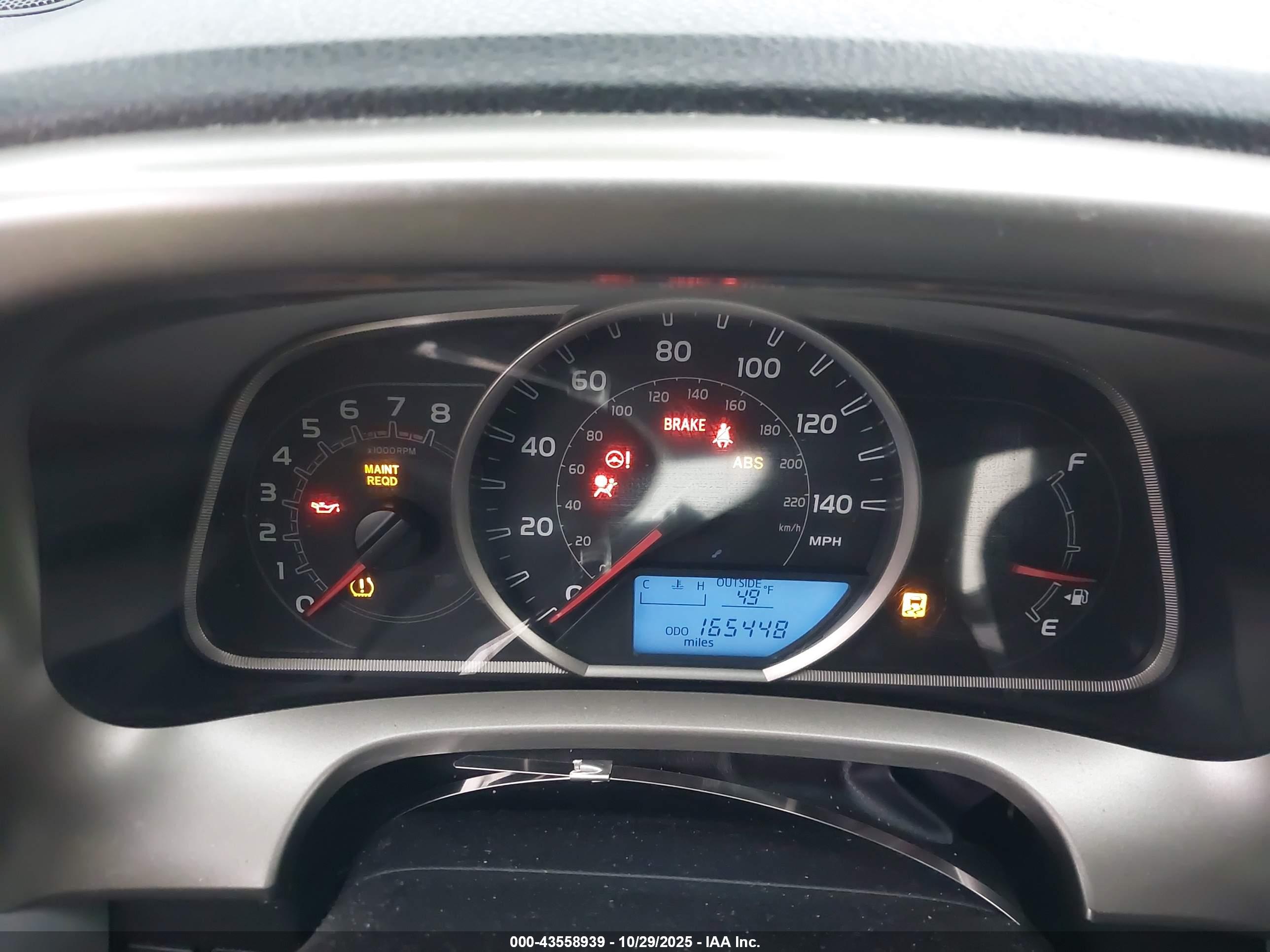 TOYOTA RAV4 image 7