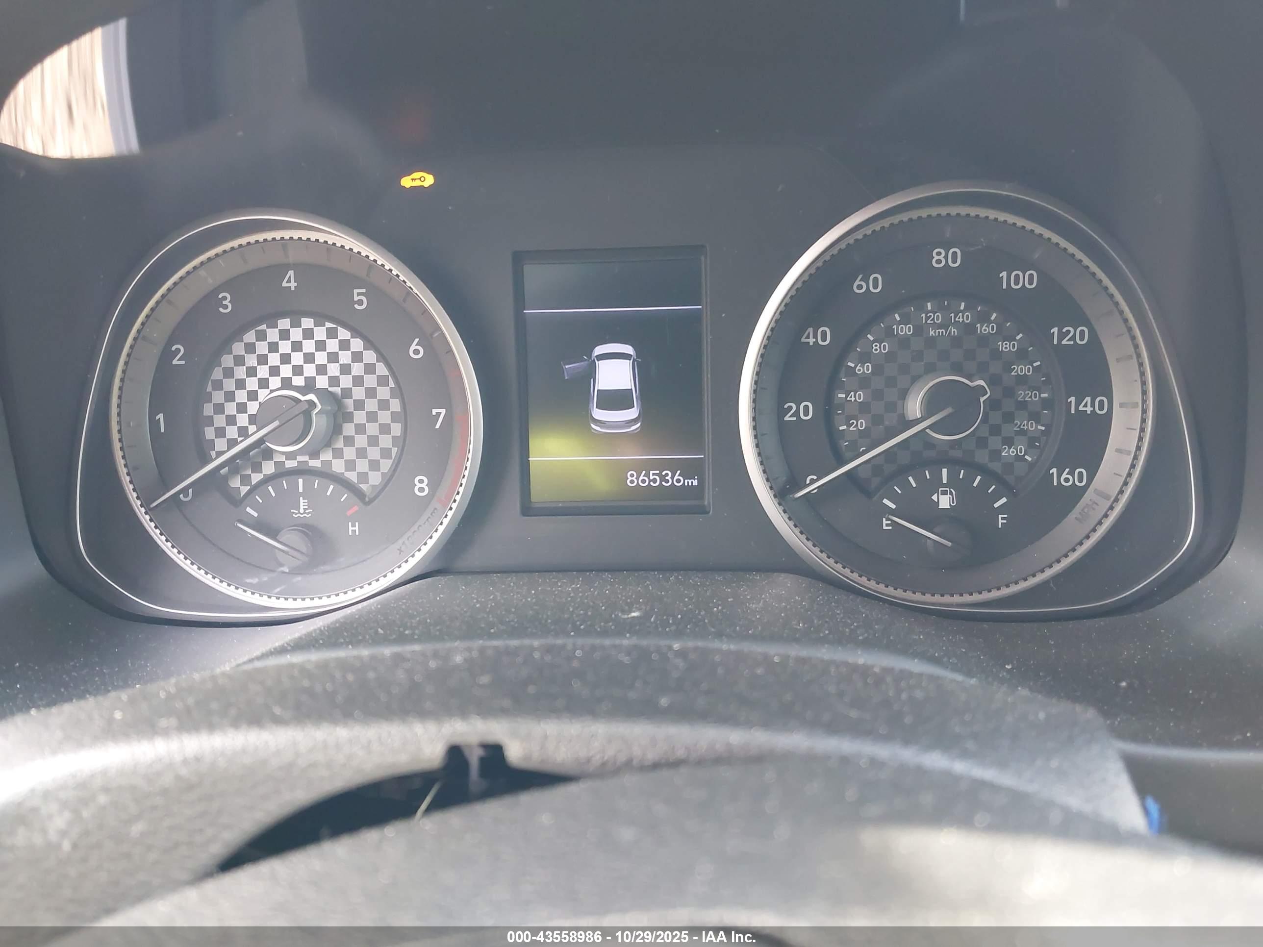 HYUNDAI ELANTRA image 7