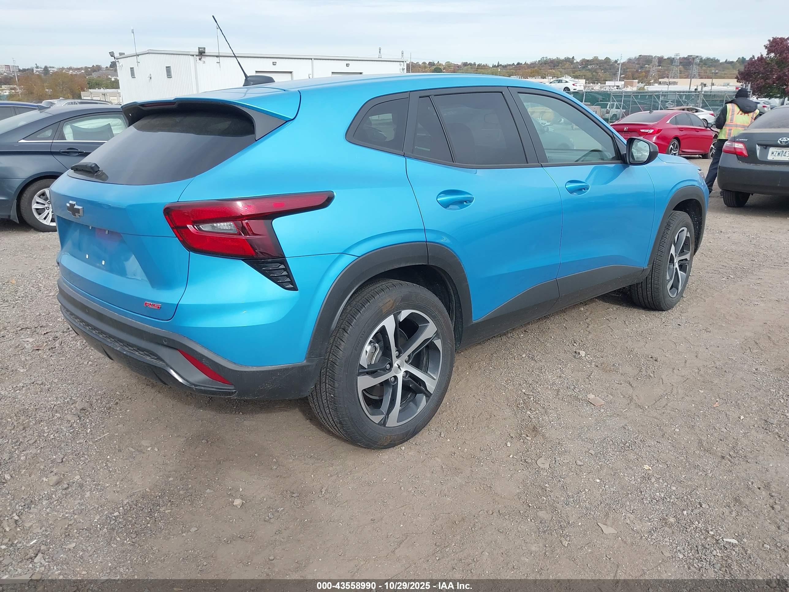 CHEVROLET TRAX image 4