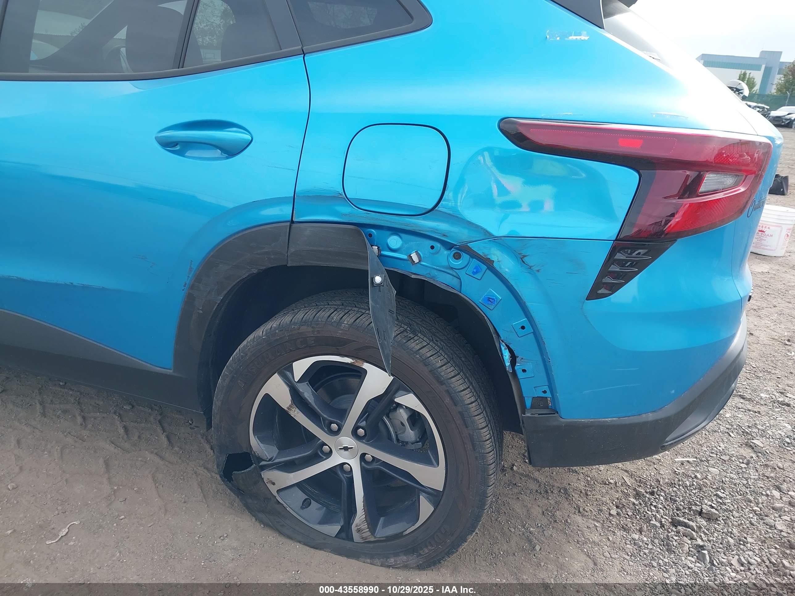 CHEVROLET TRAX image 6