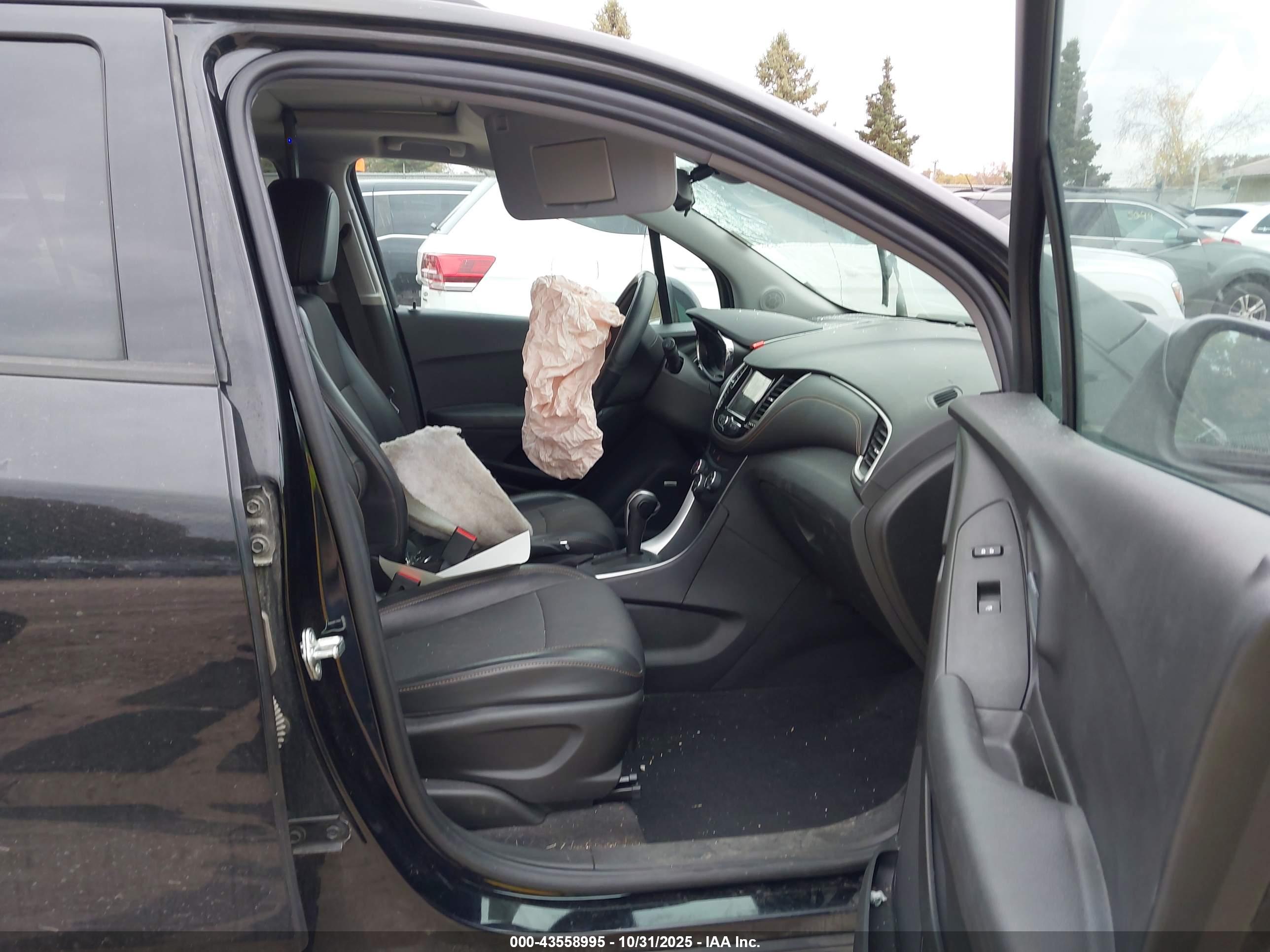 CHEVROLET TRAX image 5