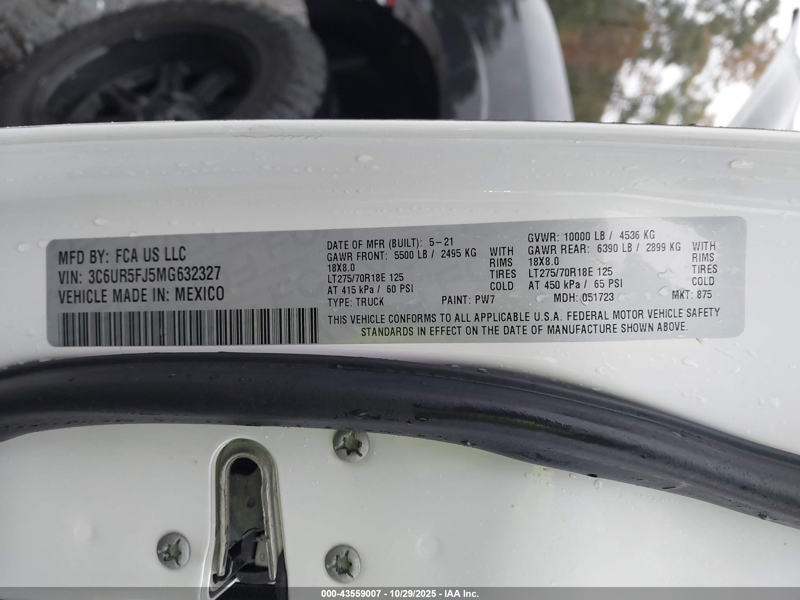 RAM 2500 image 9