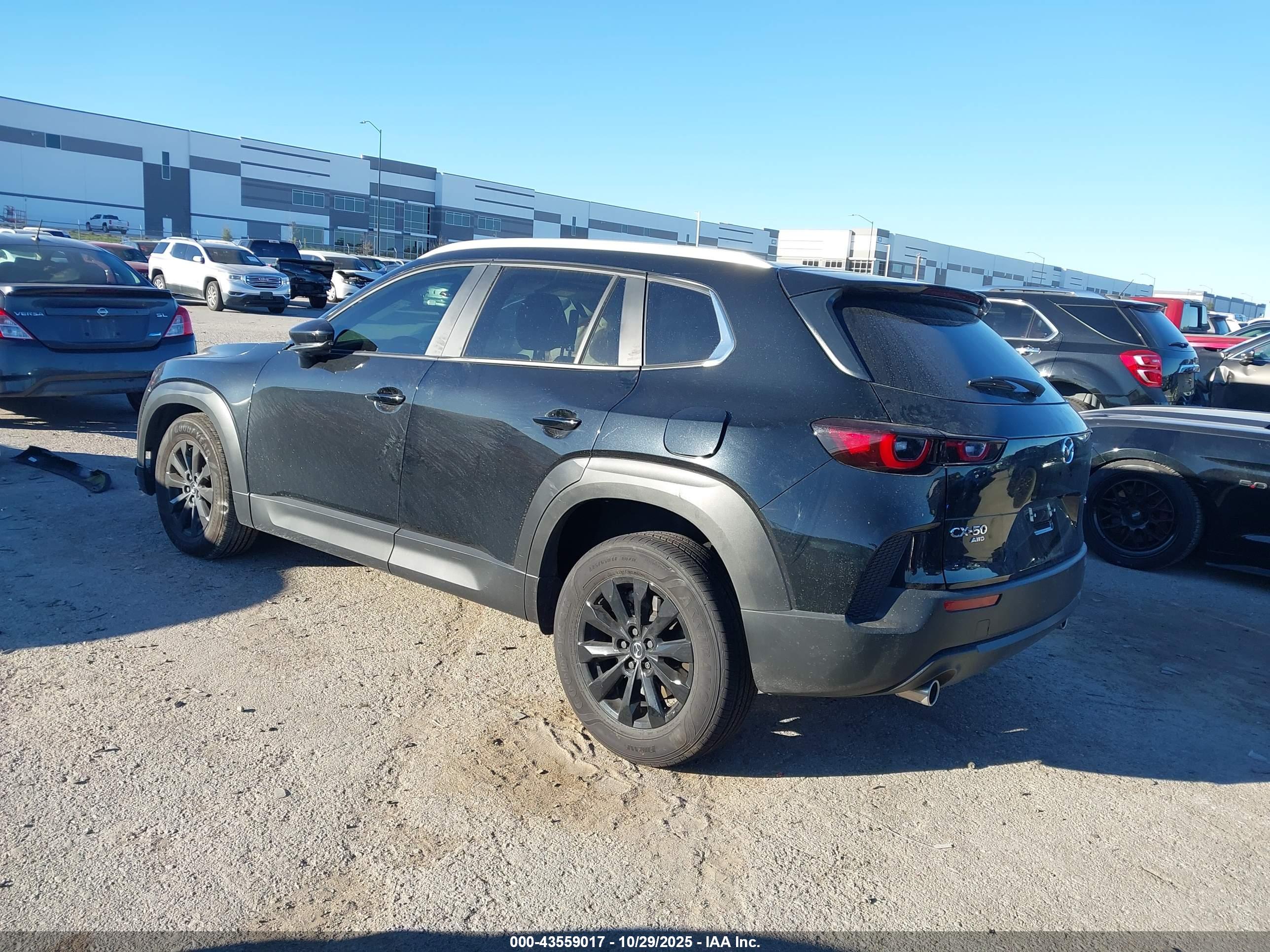 MAZDA CX-50 image 3