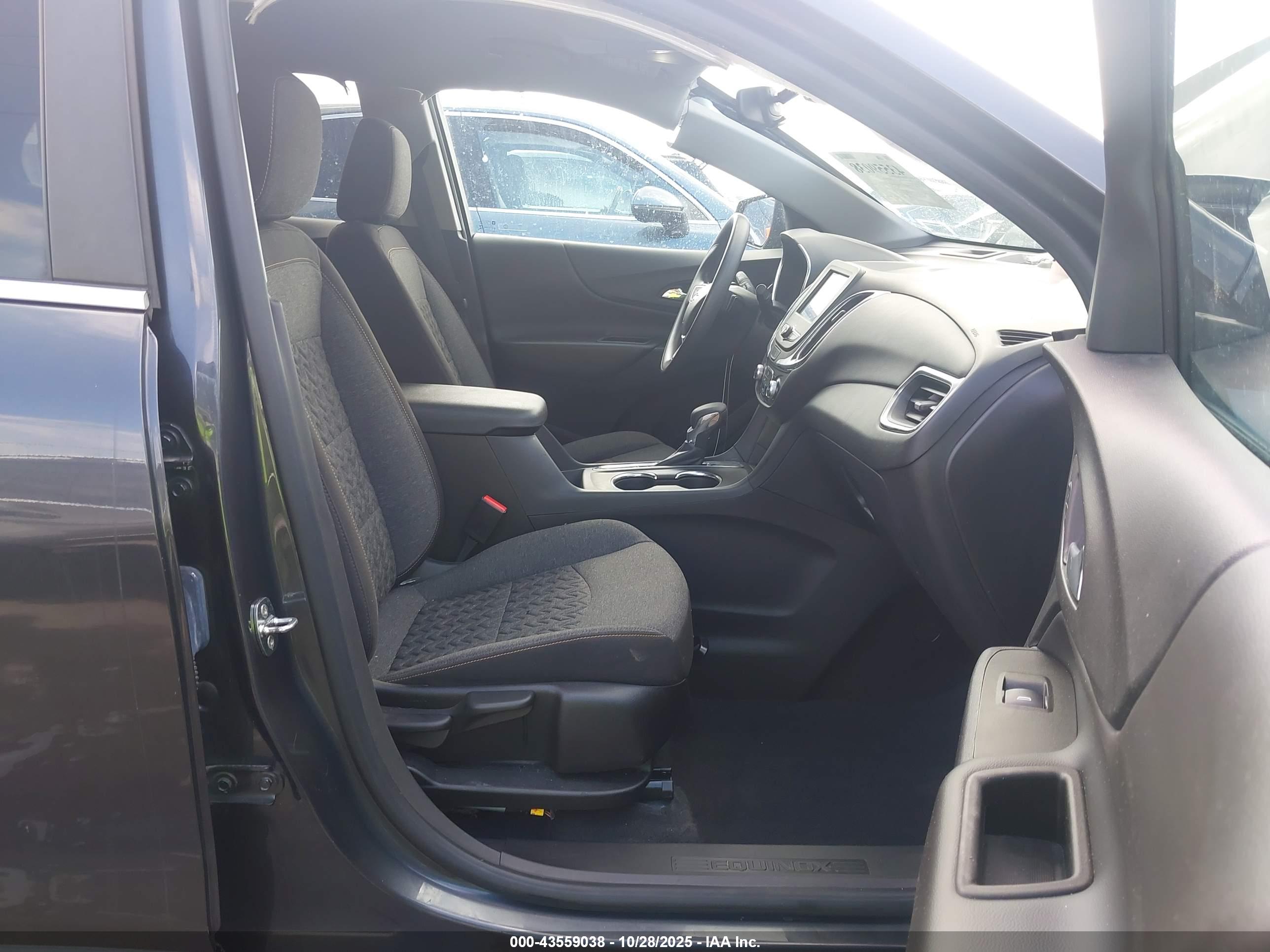 CHEVROLET EQUINOX image 5