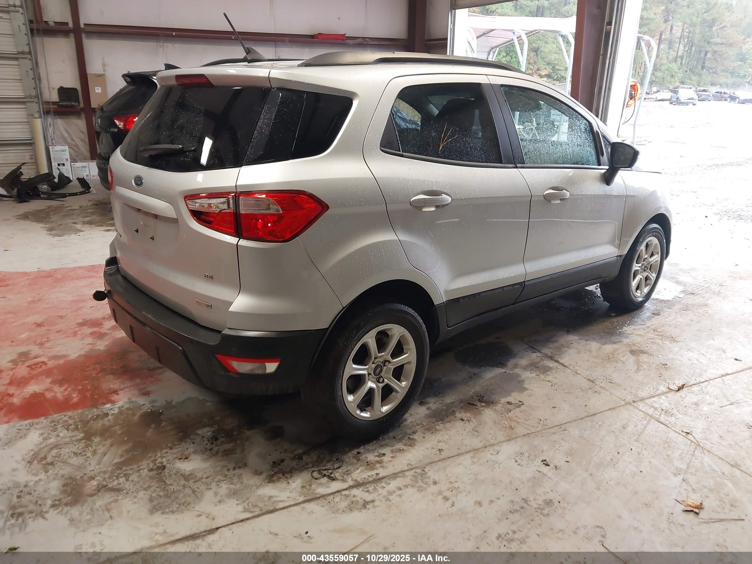 FORD ECOSPORT image 4