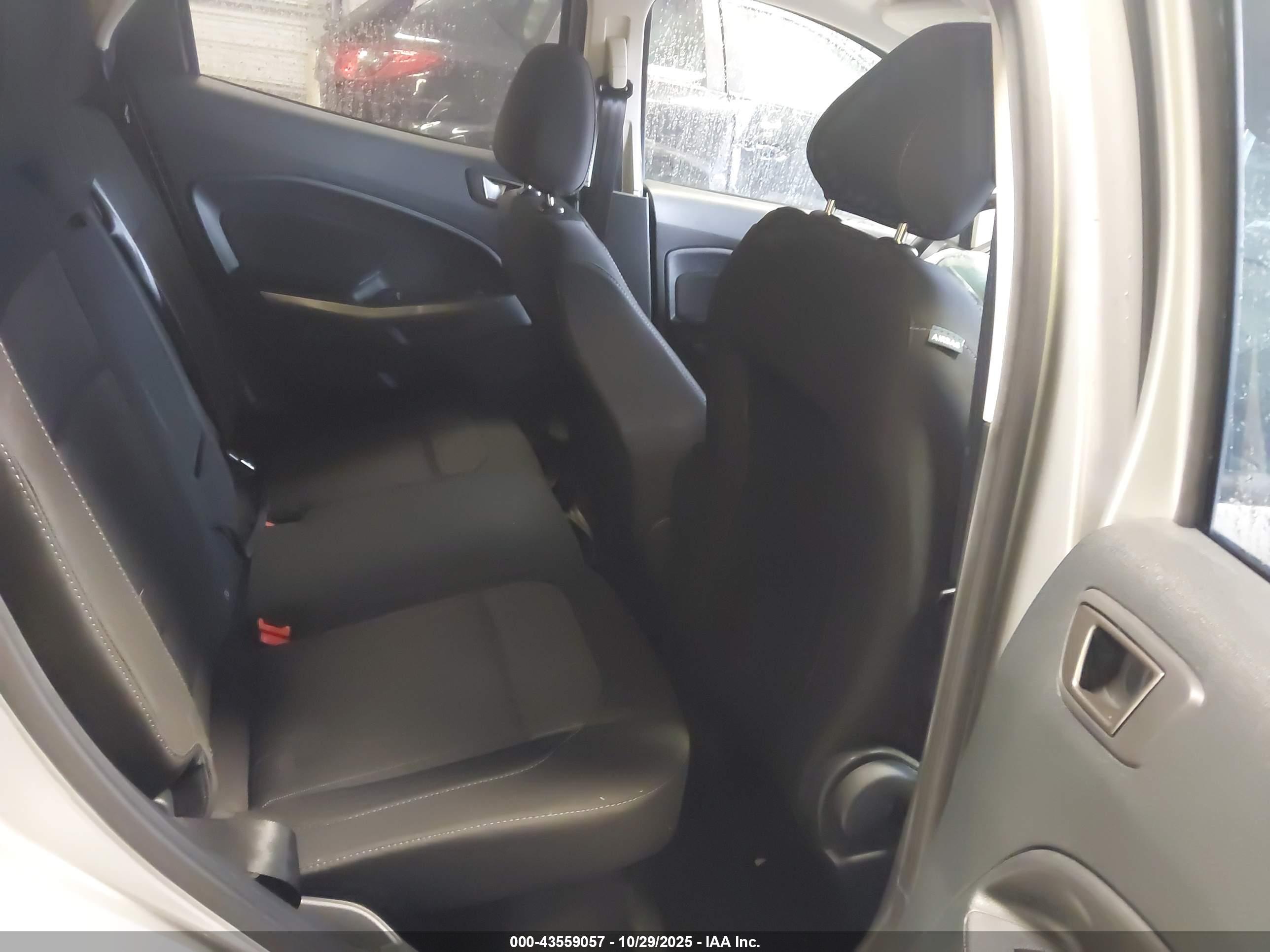 FORD ECOSPORT image 8