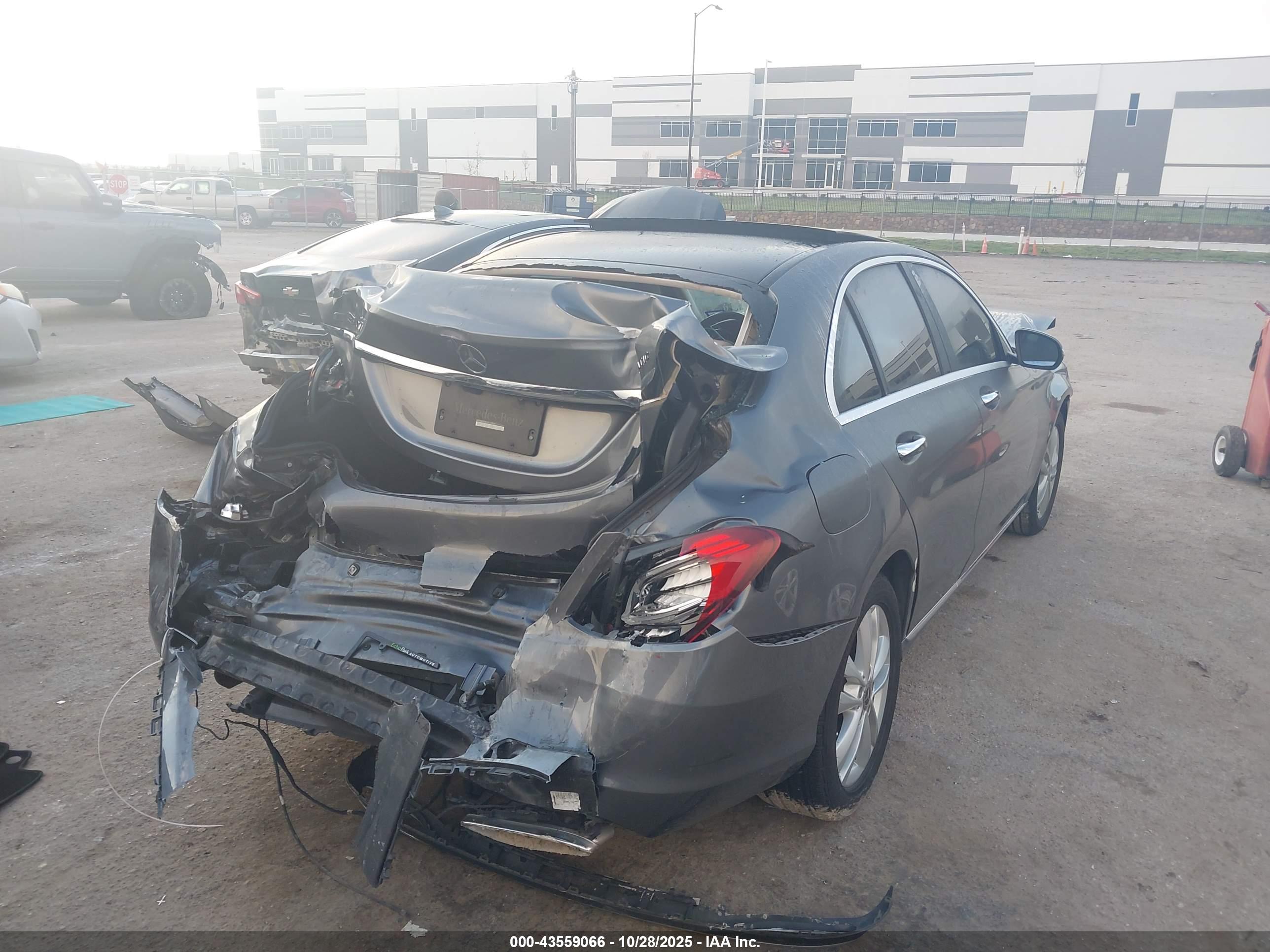 MERCEDES-BENZ C image 4