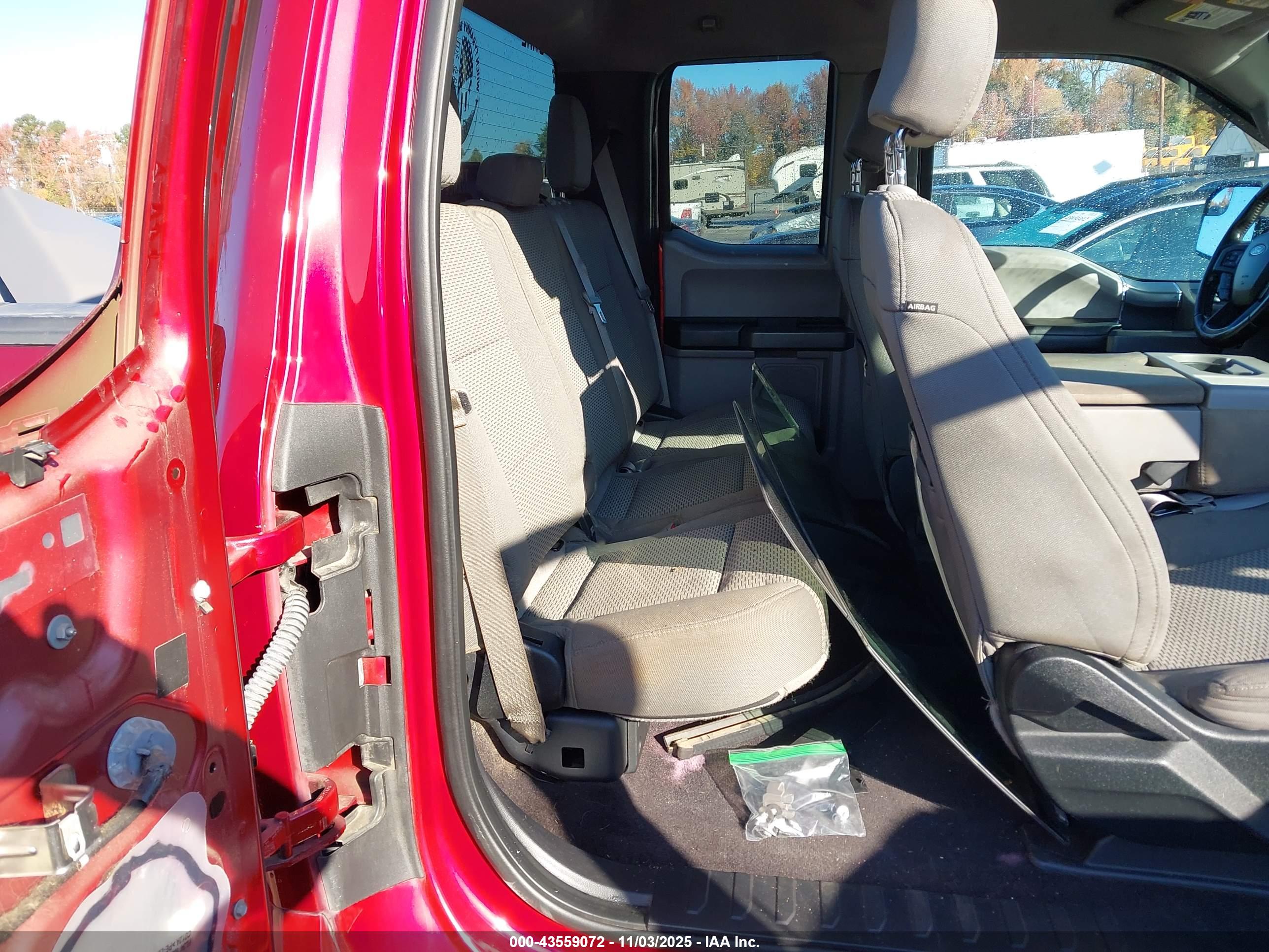 FORD F-150 image 8