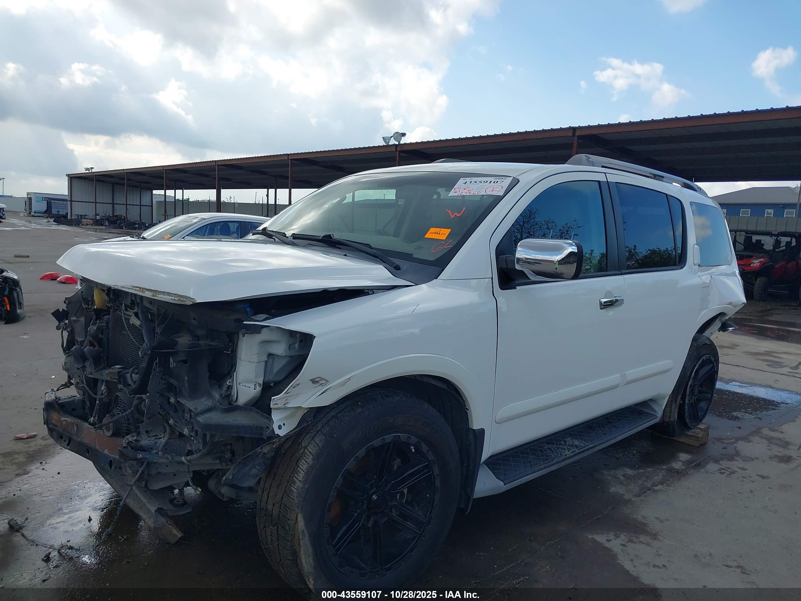 NISSAN ARMADA image 2