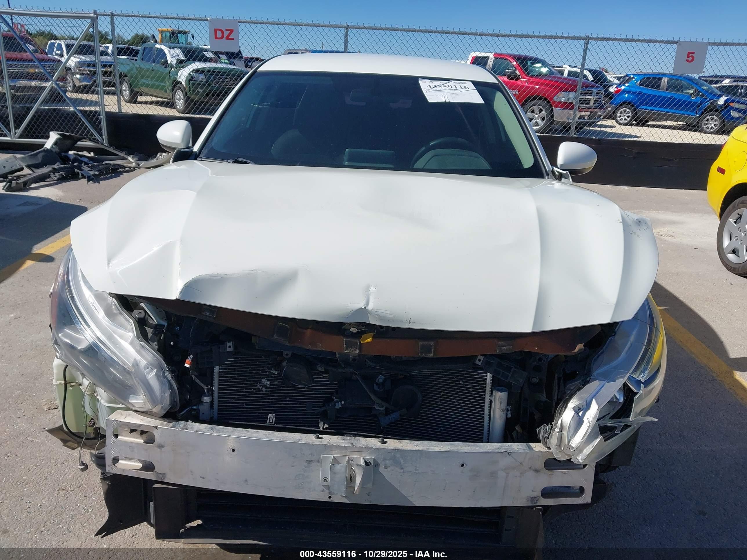 NISSAN ALTIMA image 6