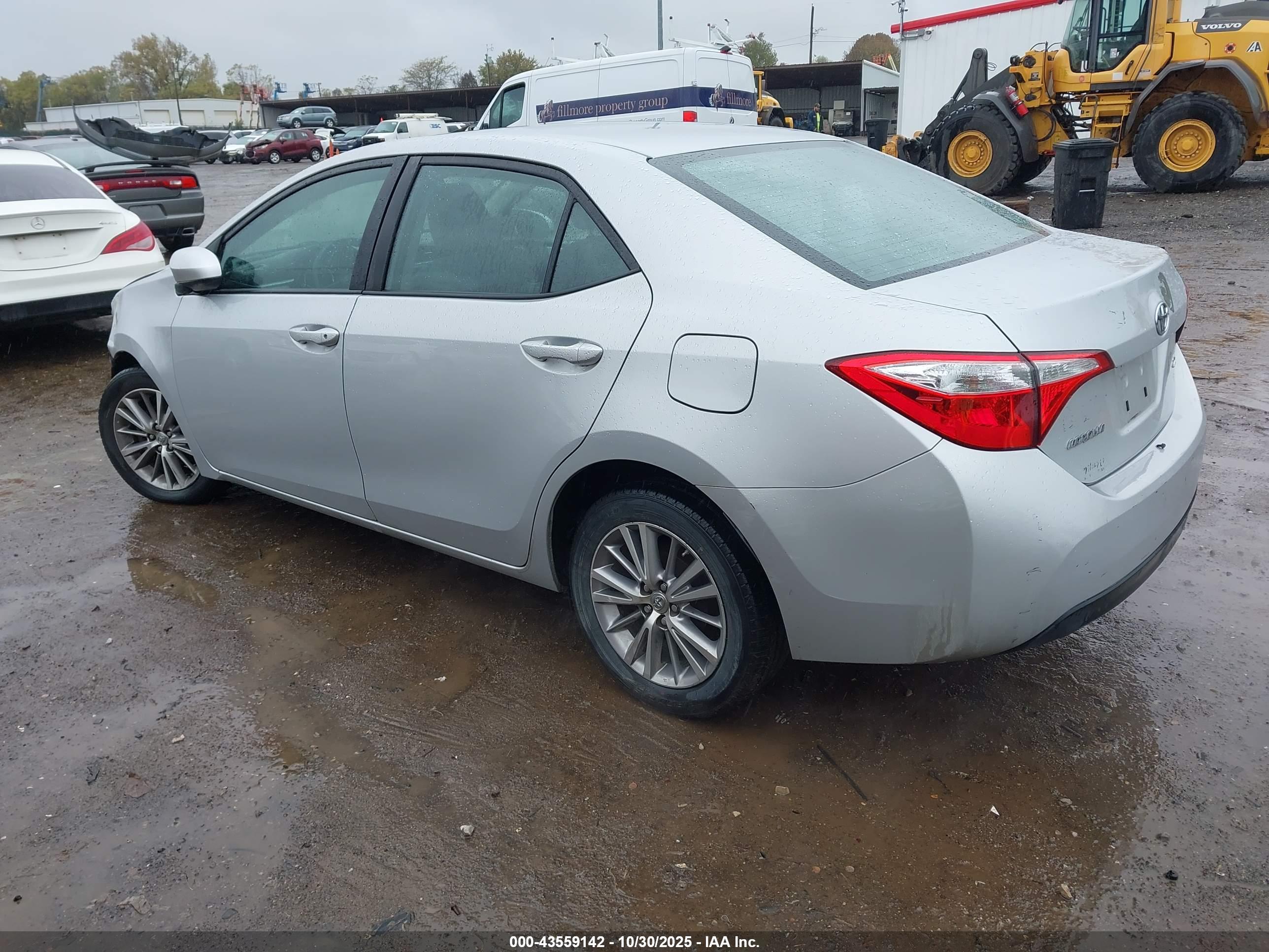 TOYOTA COROLLA image 3