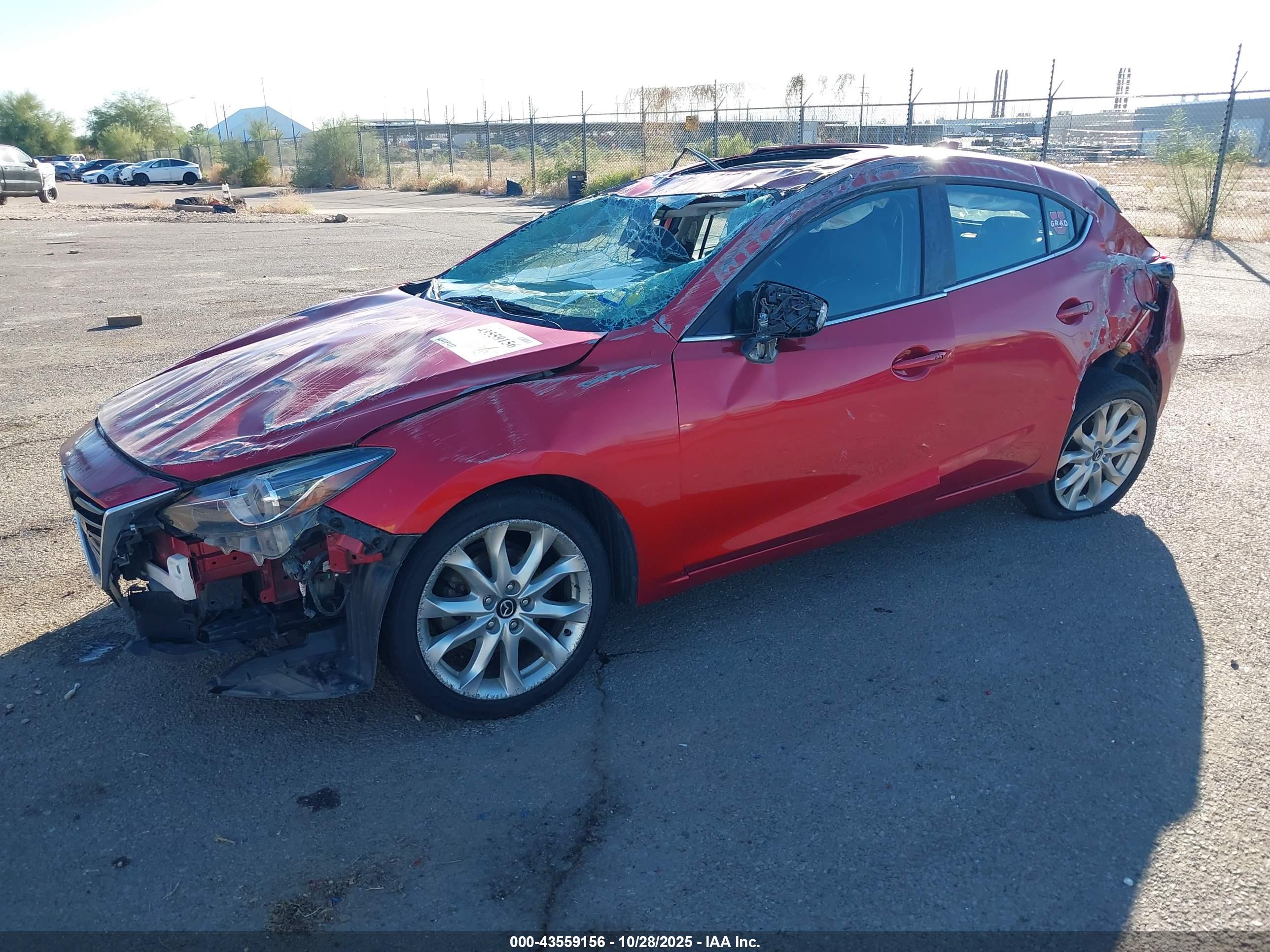MAZDA MAZDA3 image 2