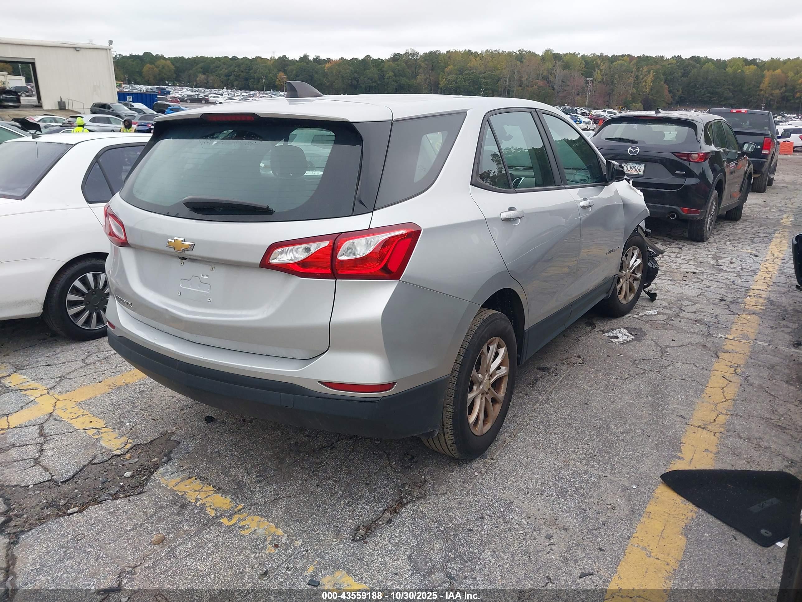 CHEVROLET EQUINOX image 4