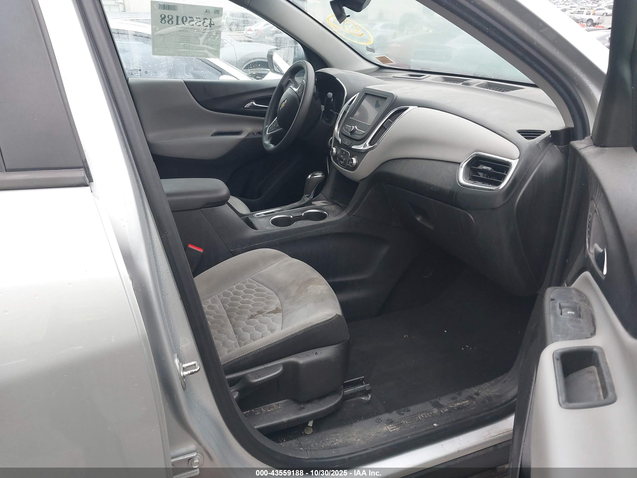 CHEVROLET EQUINOX image 5