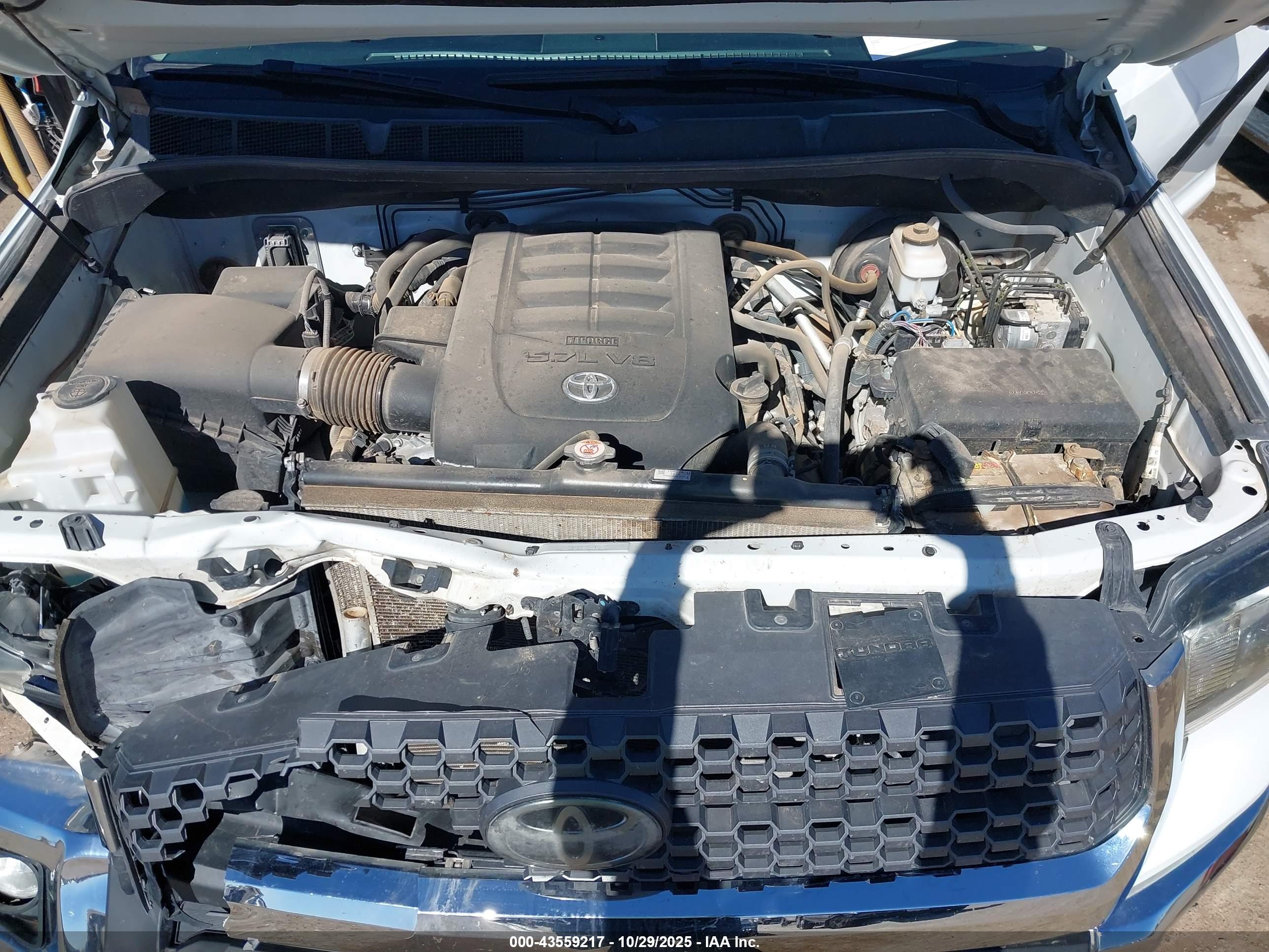TOYOTA TUNDRA image 10