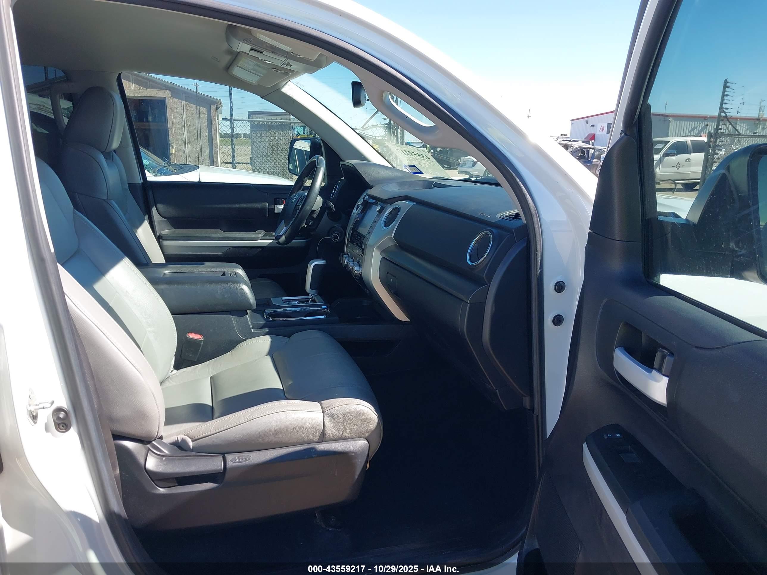 TOYOTA TUNDRA image 5