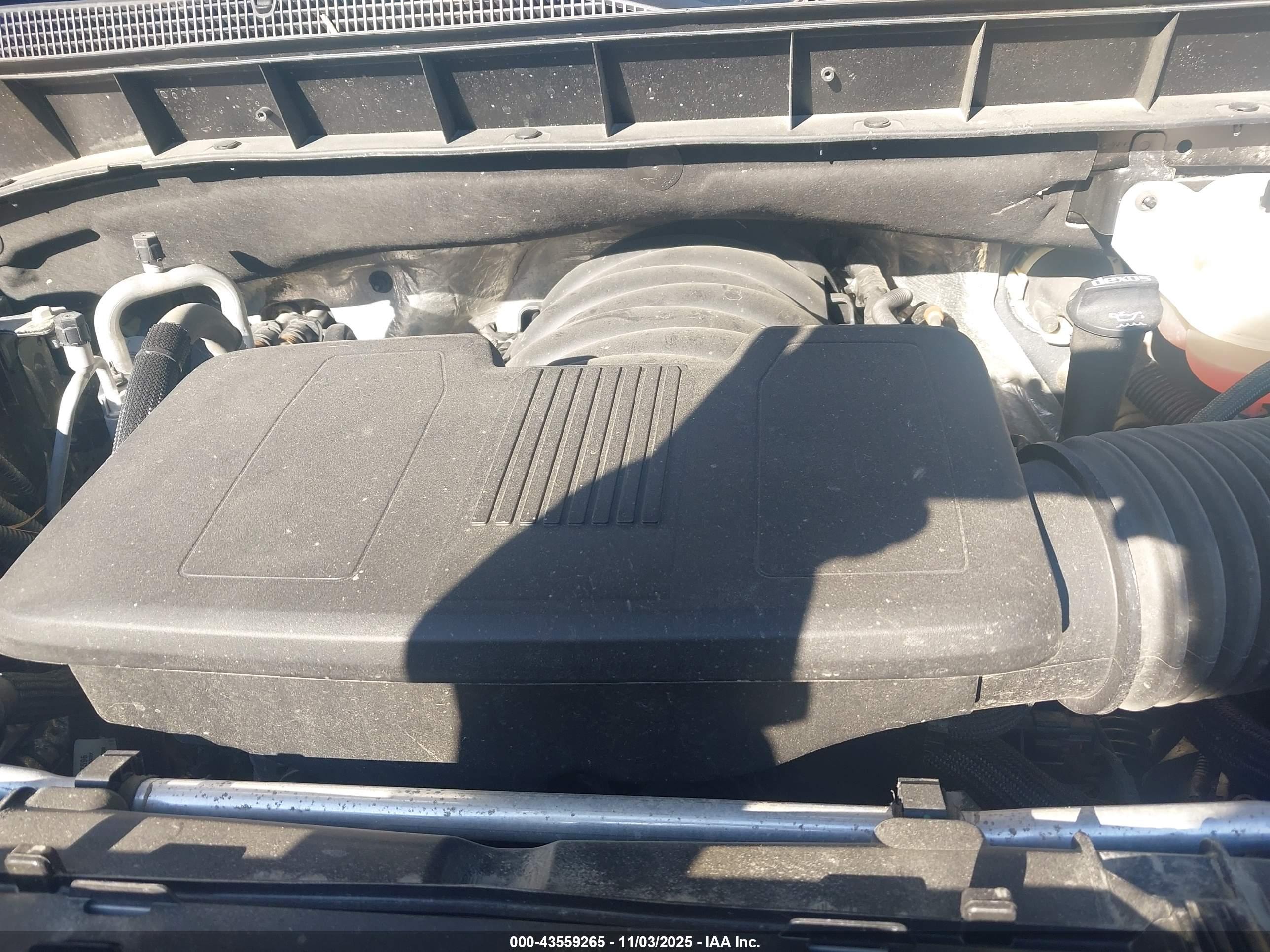 CHEVROLET SILVERADO image 10