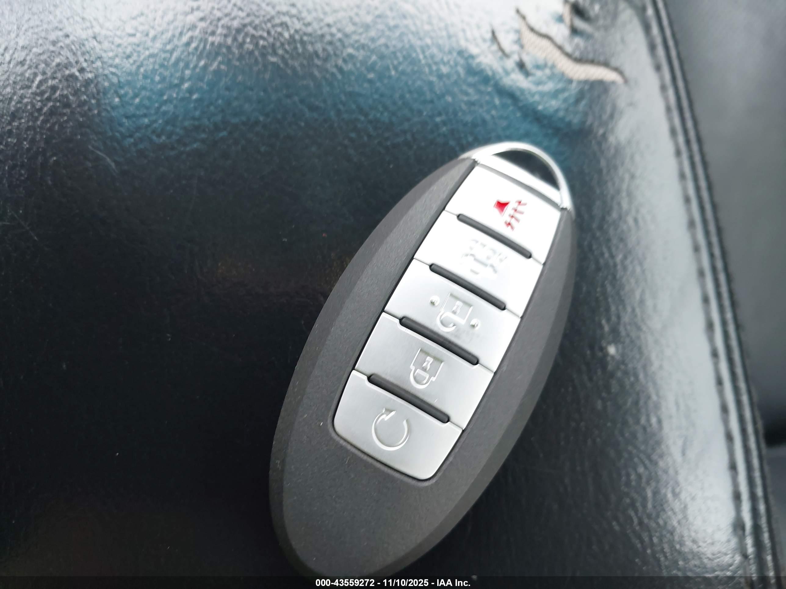 NISSAN ALTIMA image 11