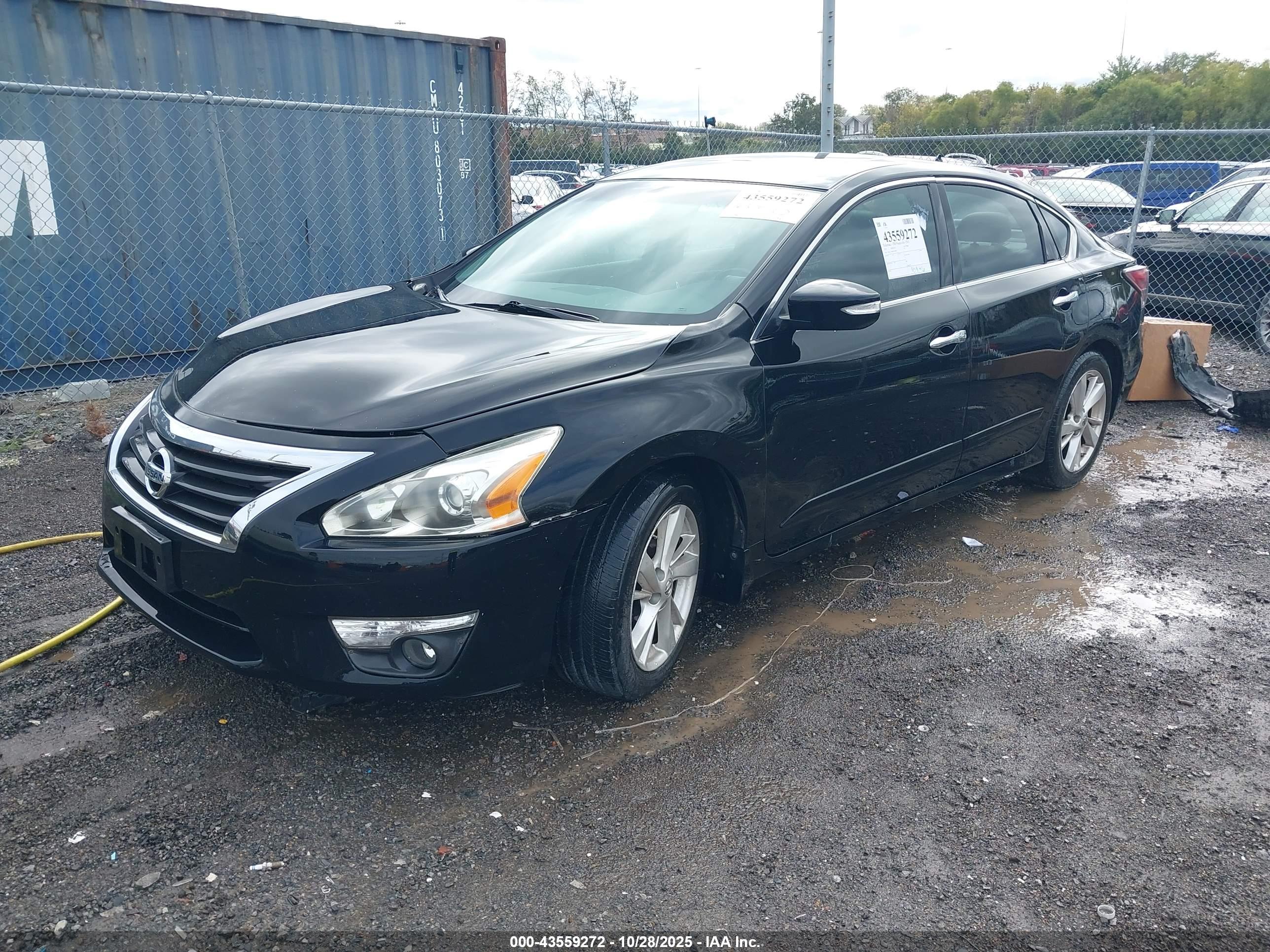 NISSAN ALTIMA image 2