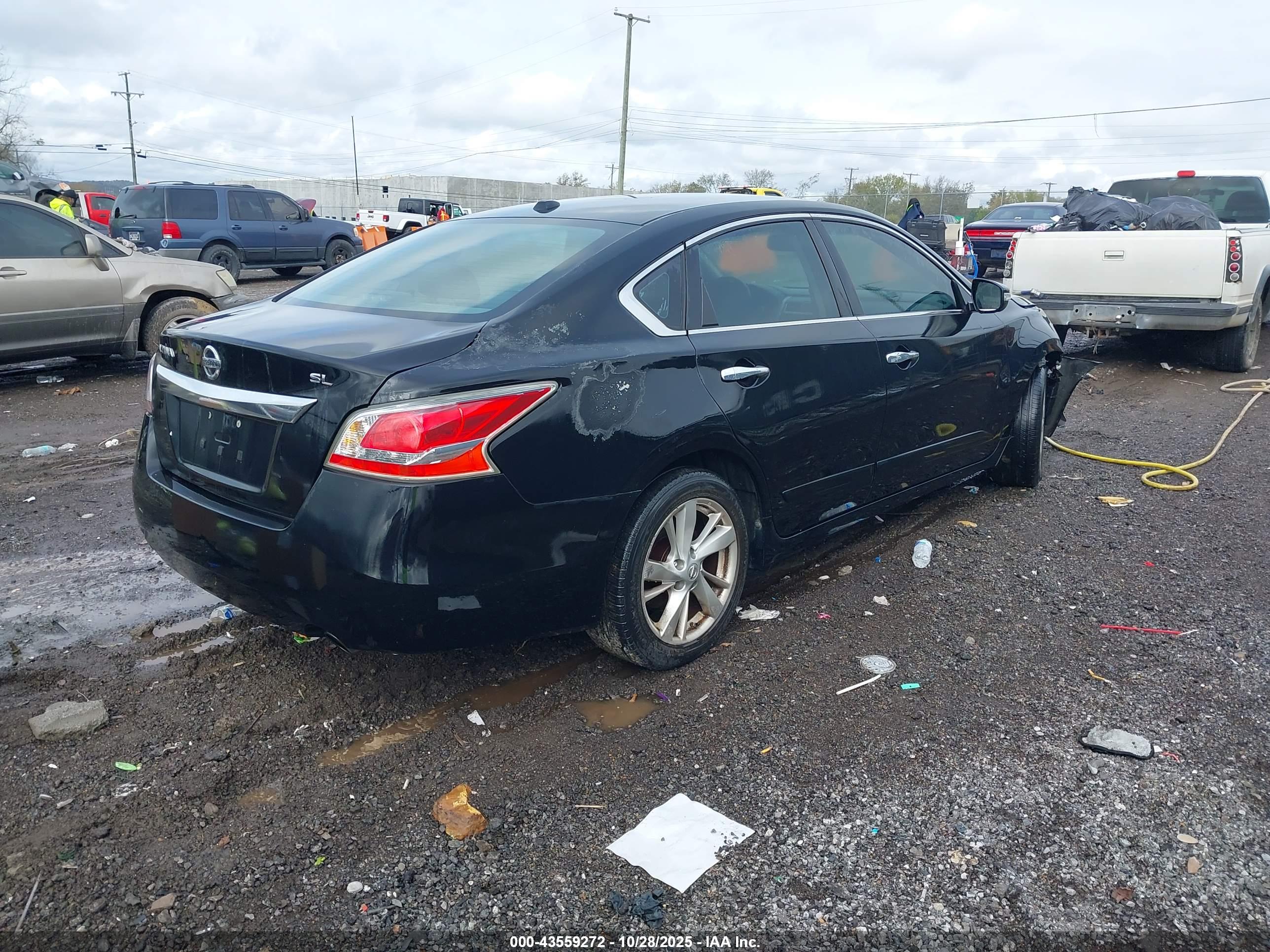 NISSAN ALTIMA image 4