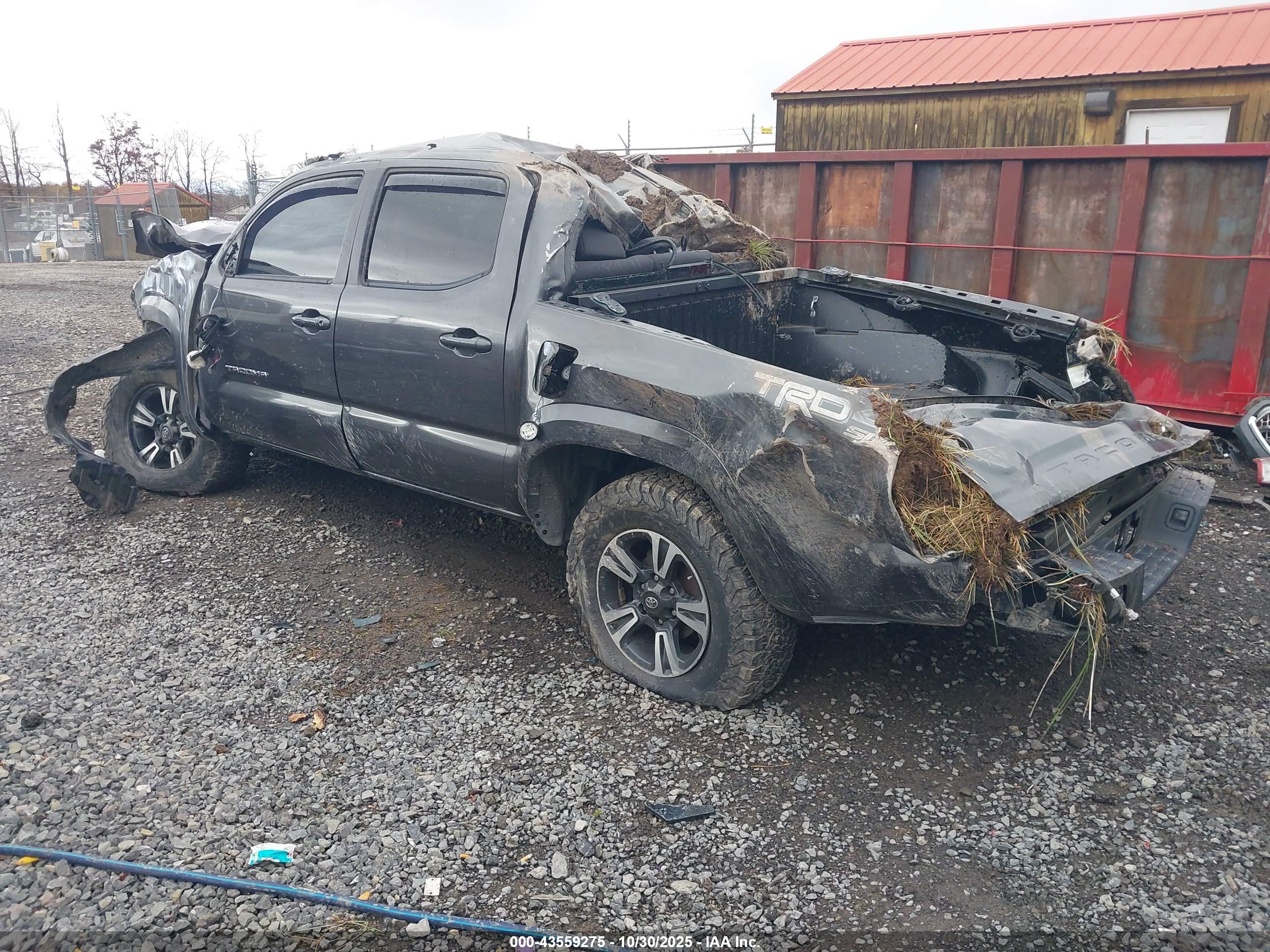 TOYOTA TACOMA image 3