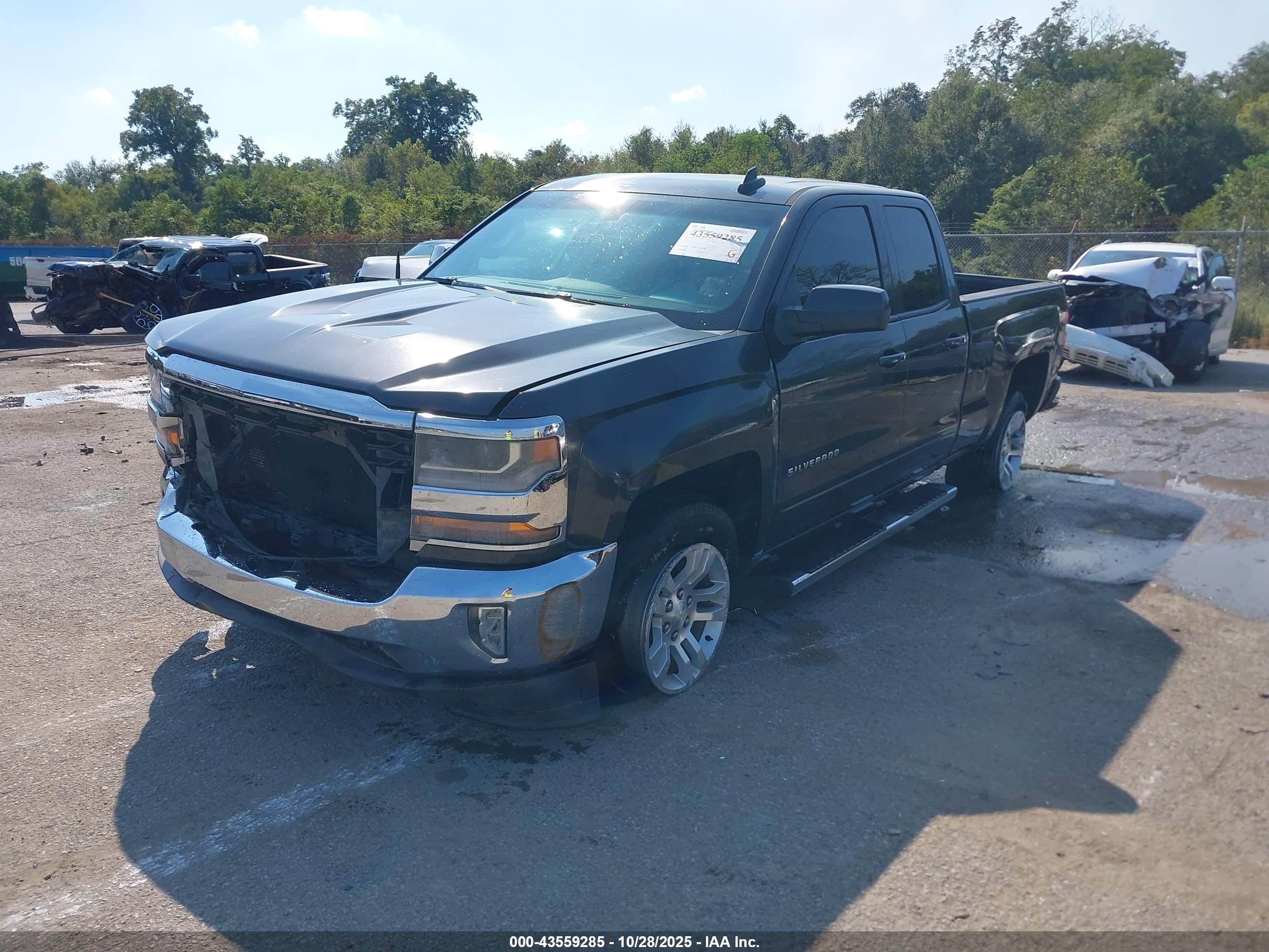 CHEVROLET SILVERADO image 2