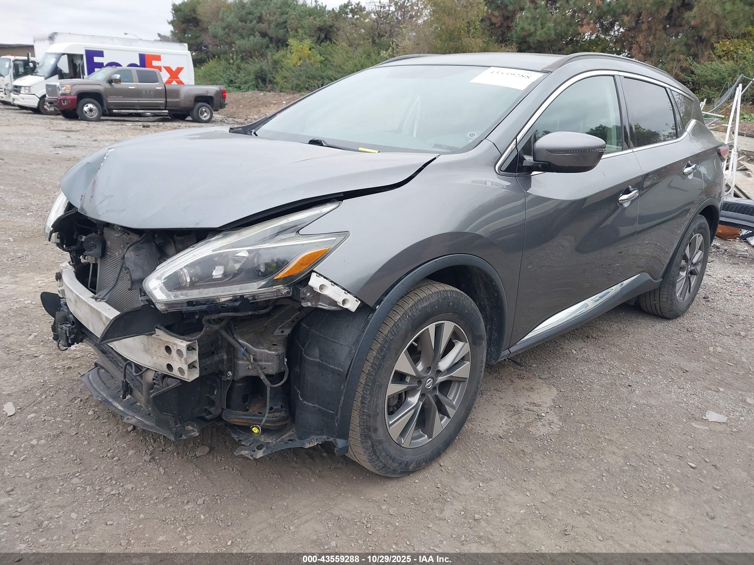 NISSAN MURANO image 2