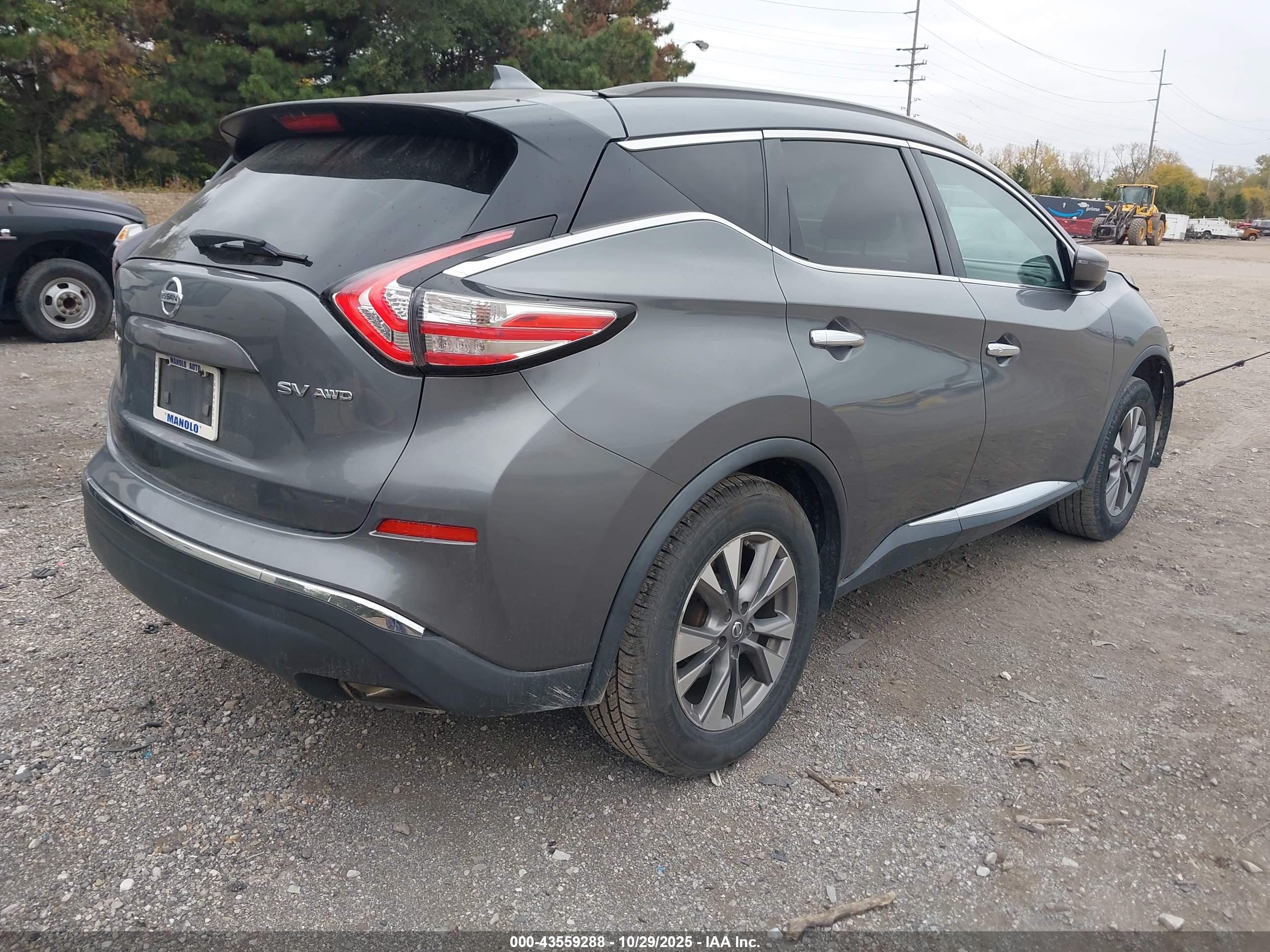 NISSAN MURANO image 4