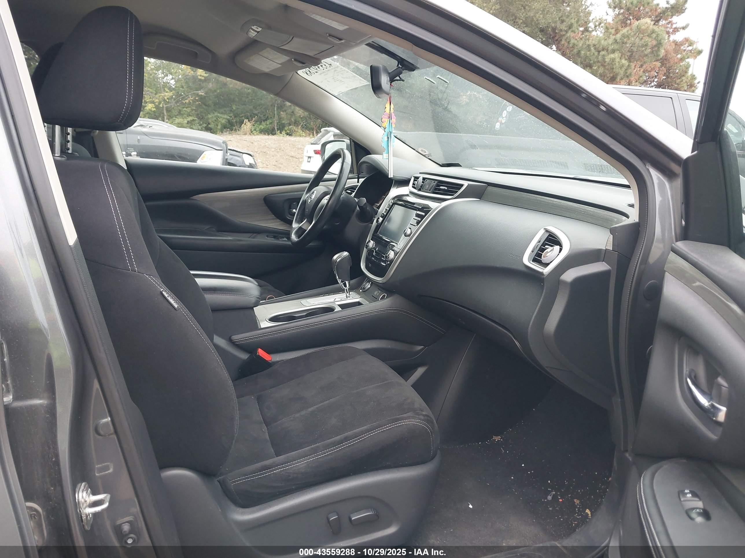 NISSAN MURANO image 5