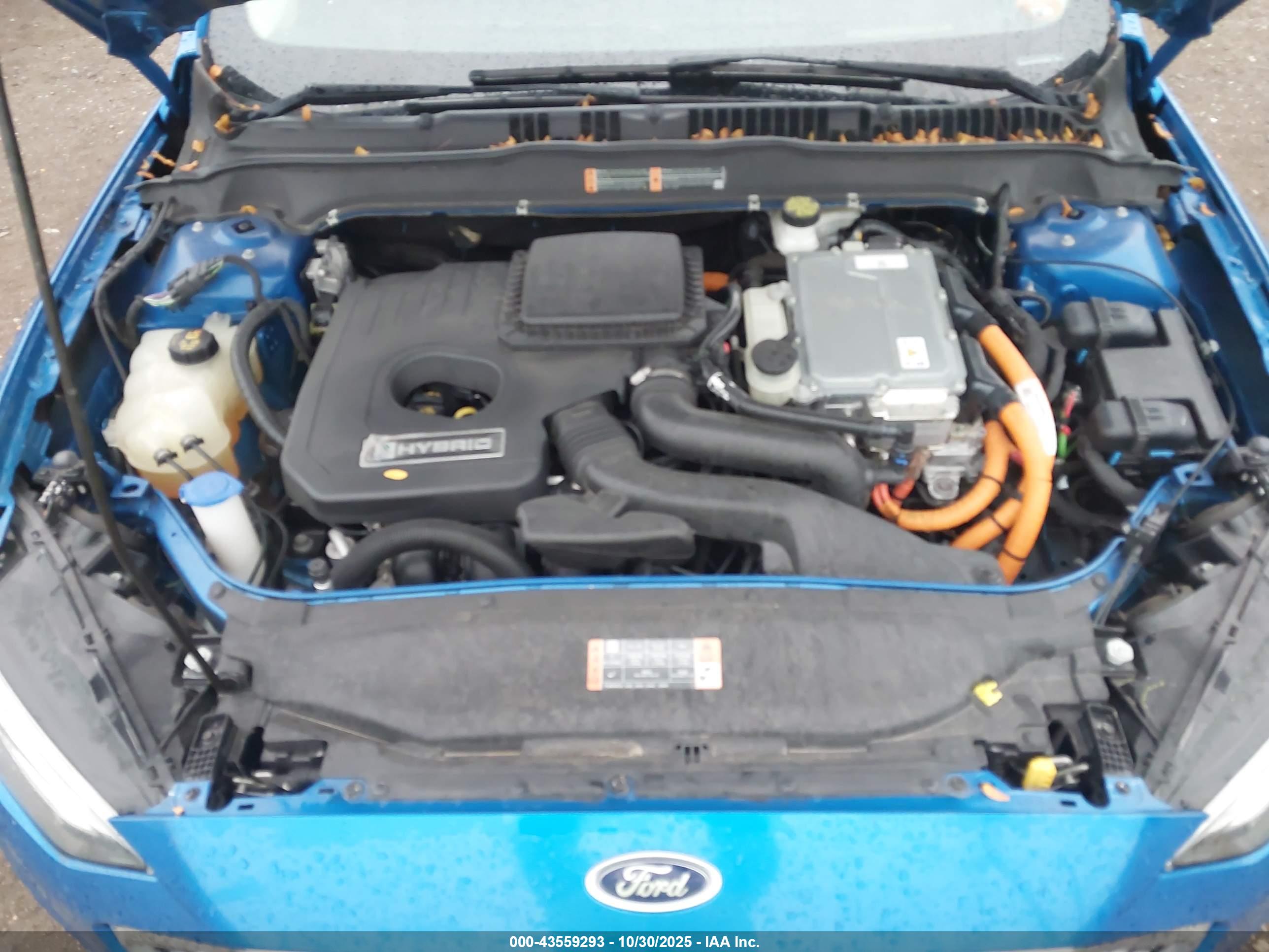 FORD FUSION image 10