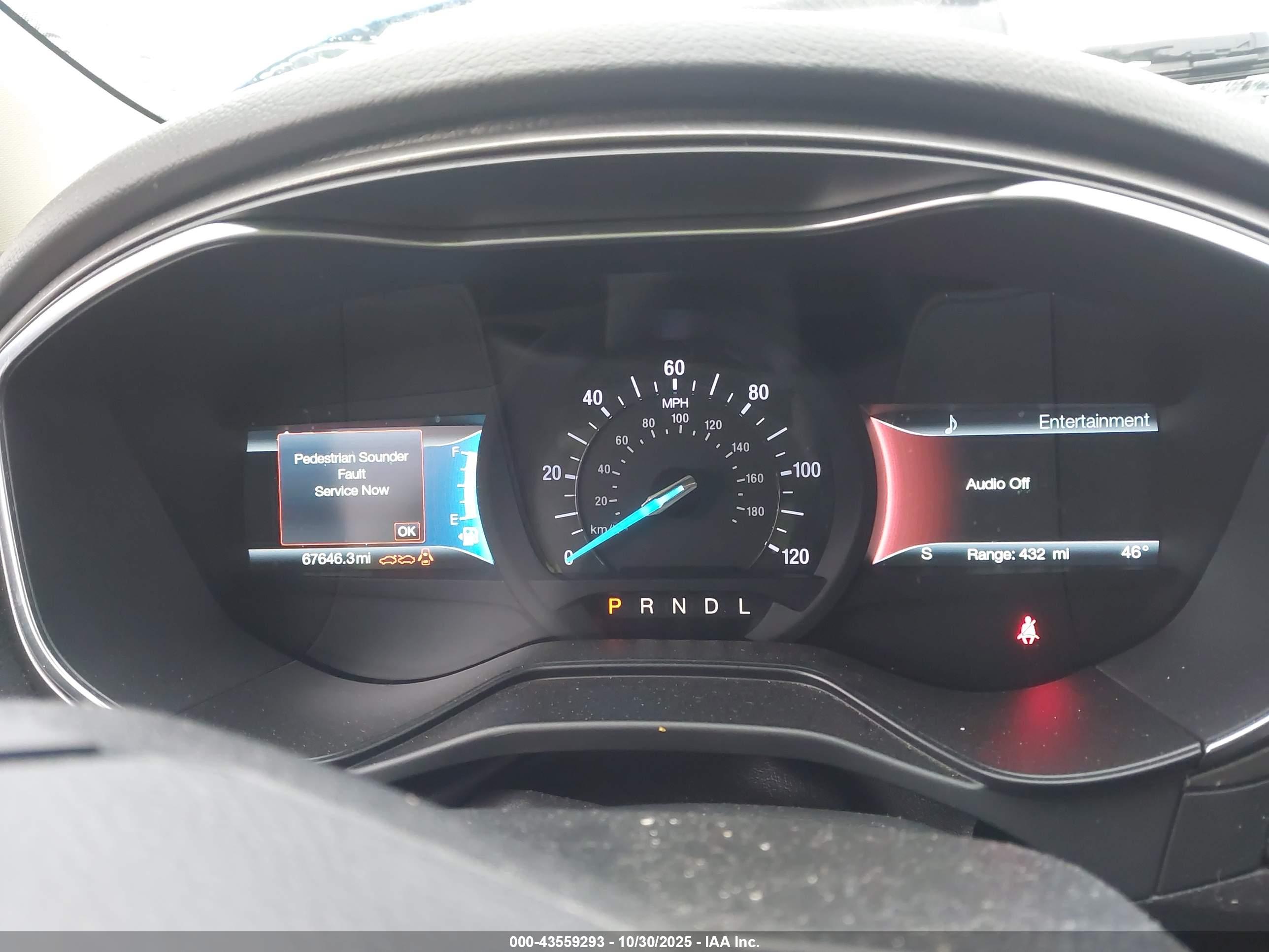 FORD FUSION image 7