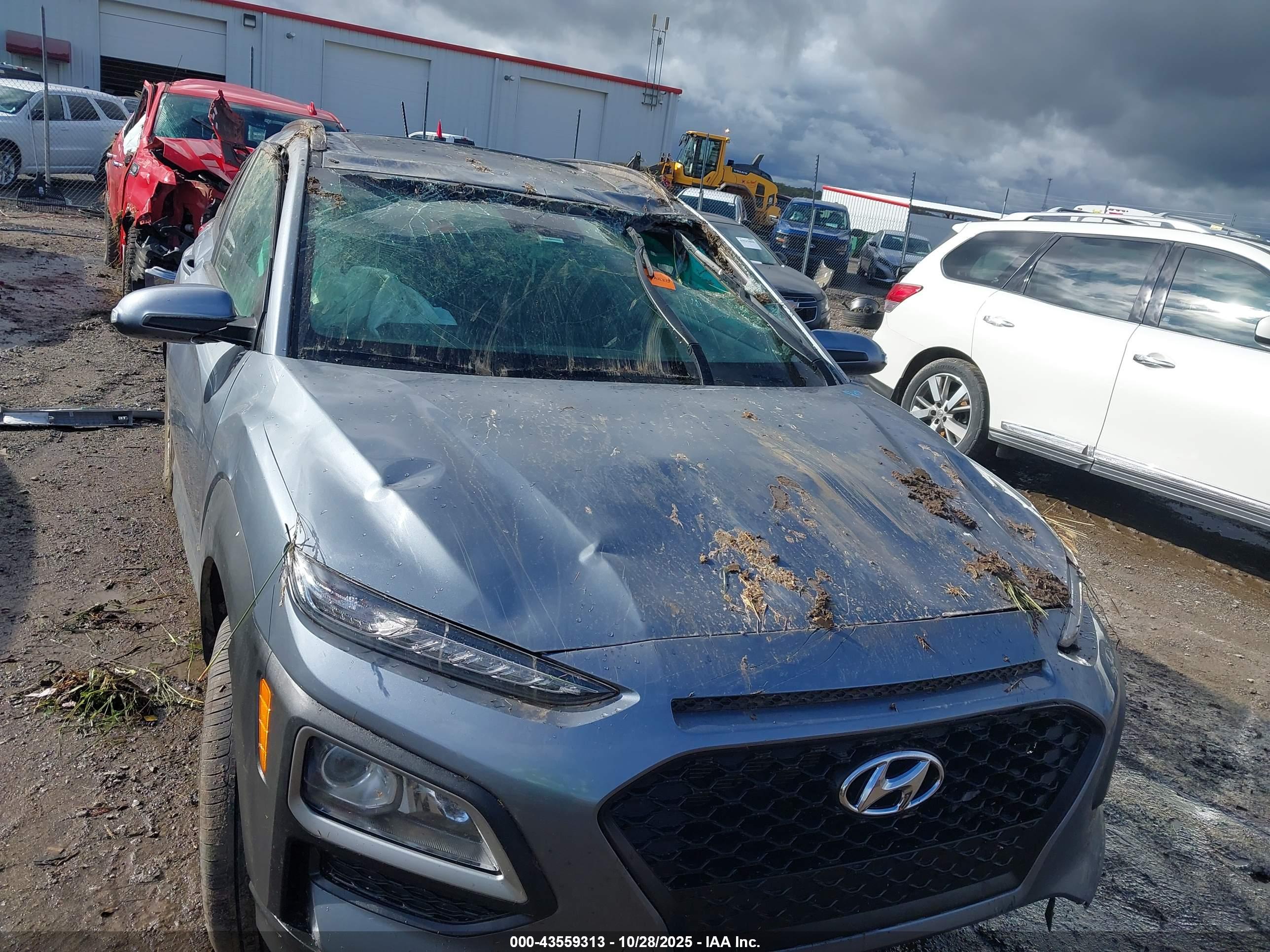 HYUNDAI KONA image 6