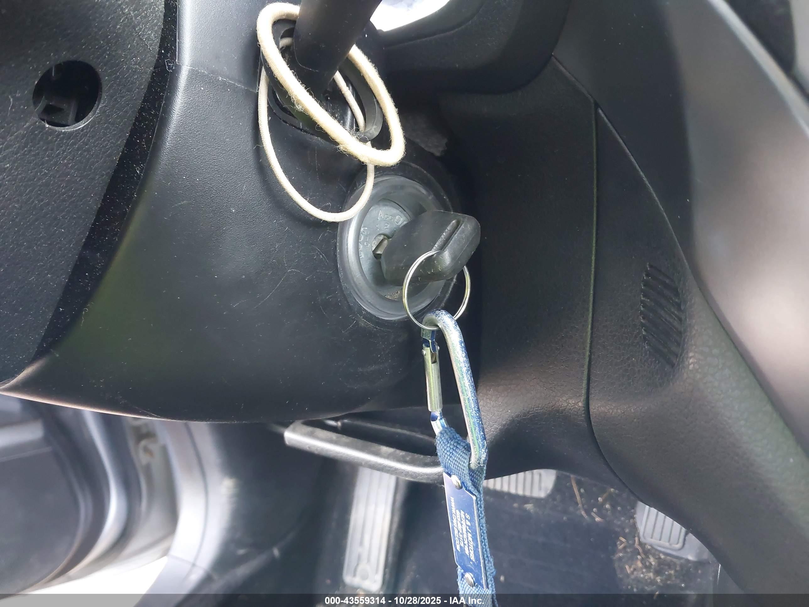 SUBARU FORESTER image 11