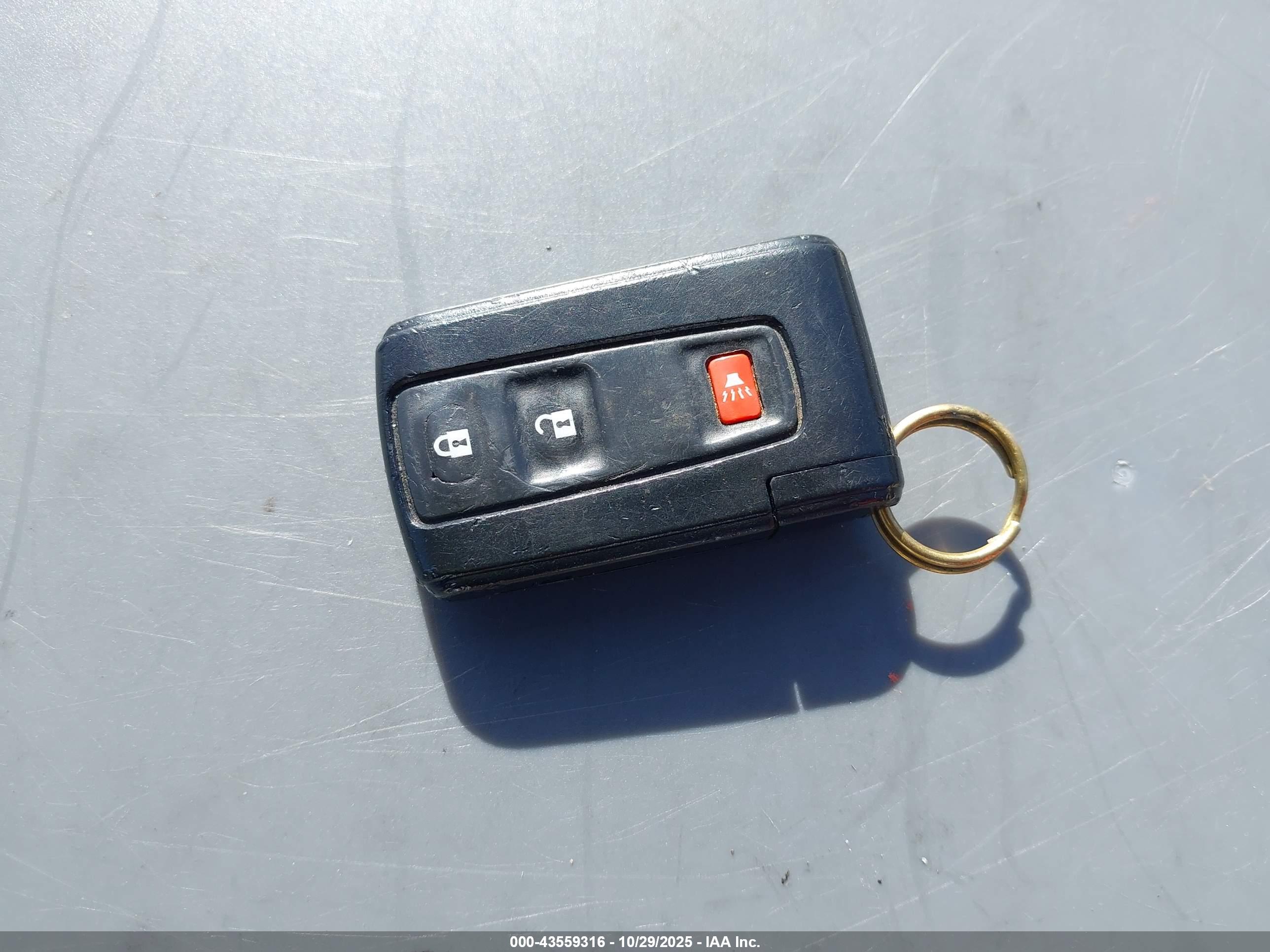 TOYOTA PRIUS image 11