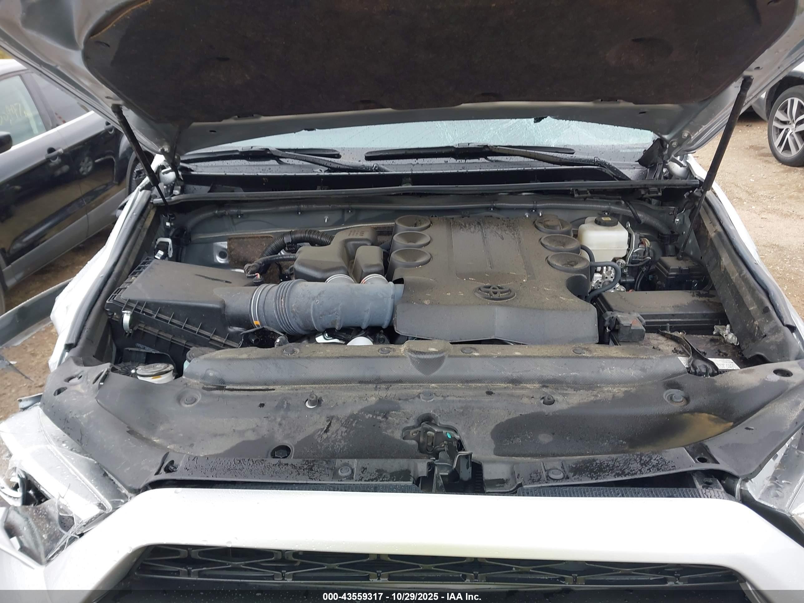 TOYOTA 4RUNNER image 10
