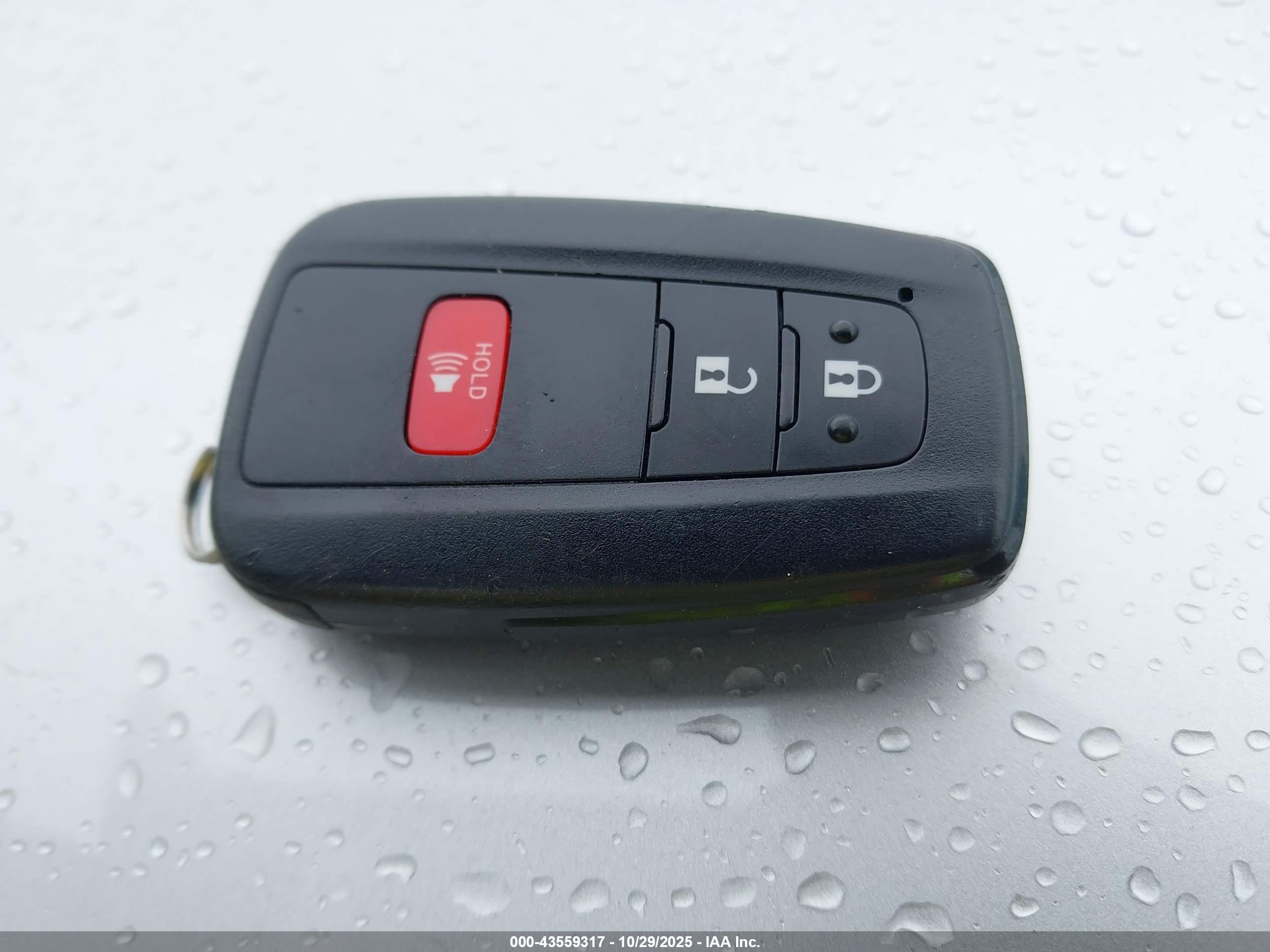 TOYOTA 4RUNNER image 11