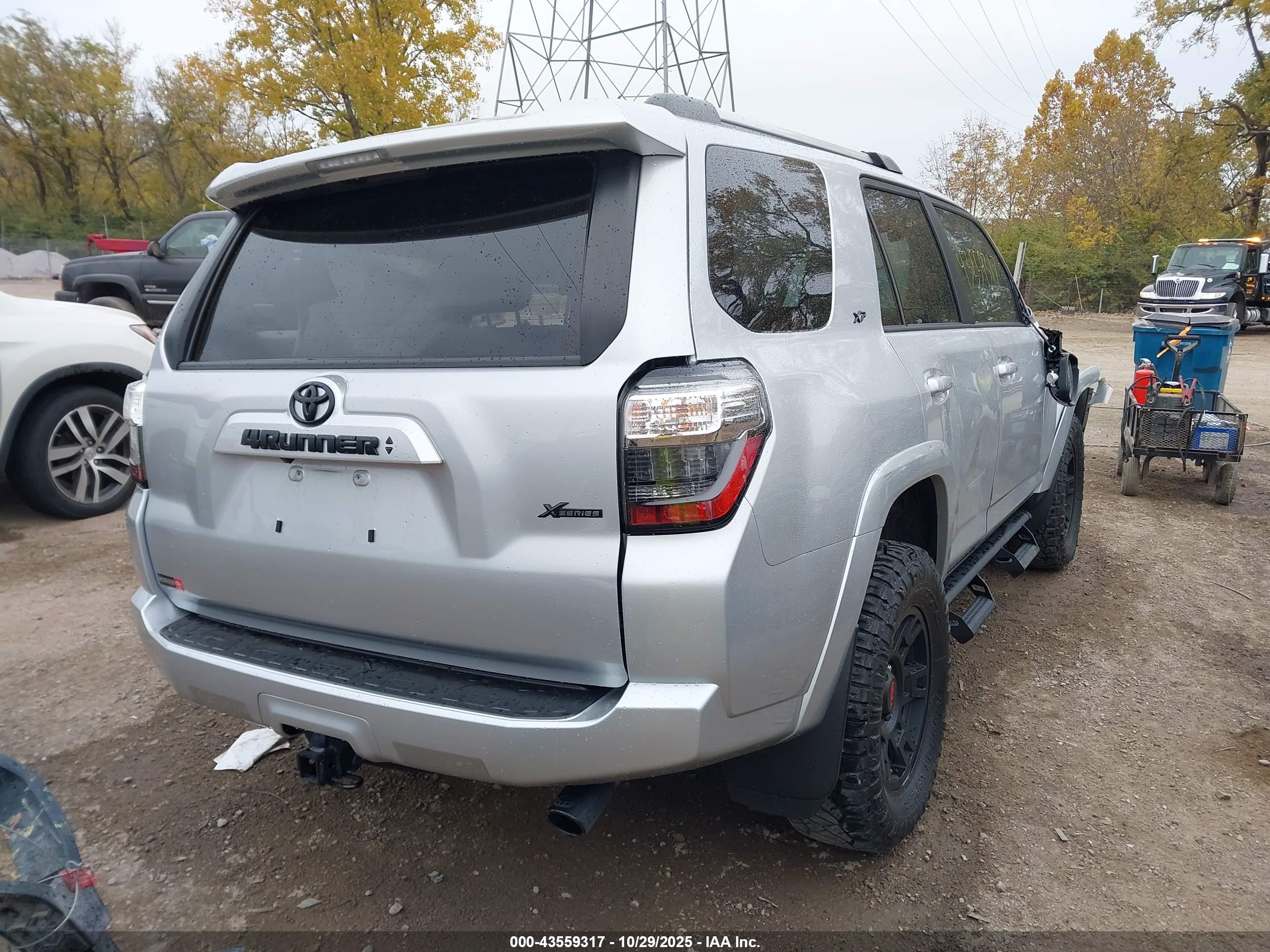 TOYOTA 4RUNNER image 4