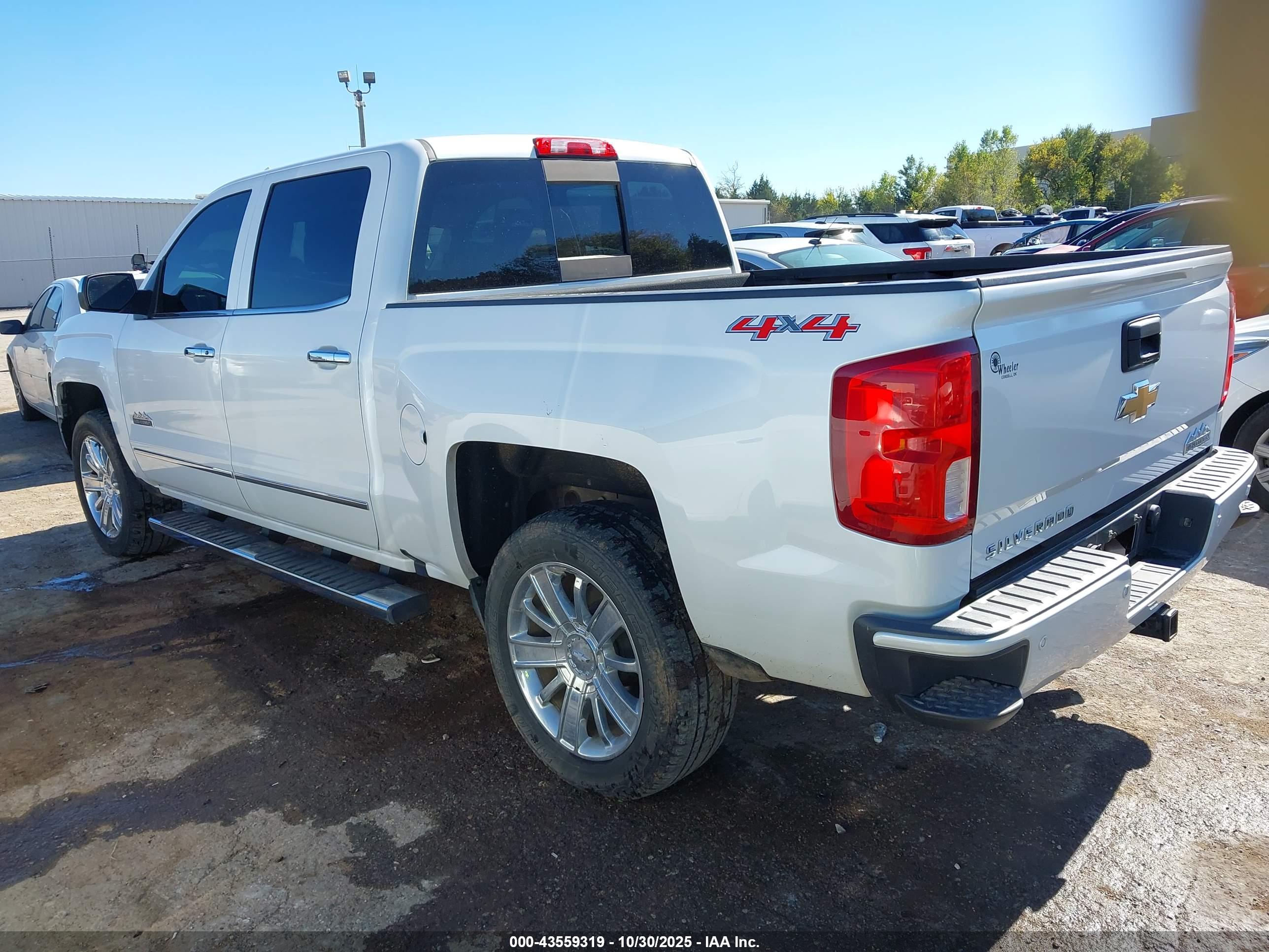 CHEVROLET SILVERADO image 3