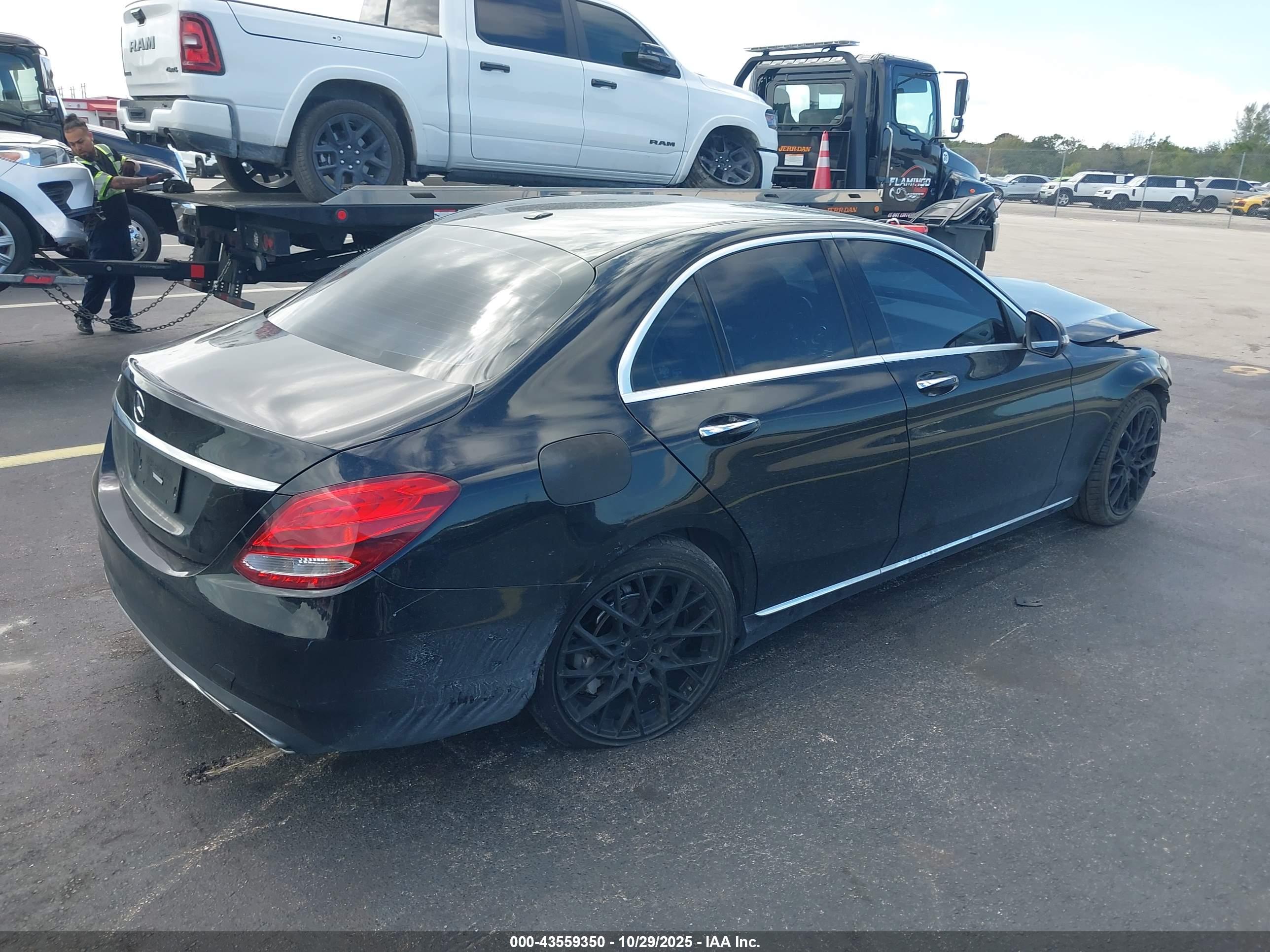 MERCEDES-BENZ C image 4