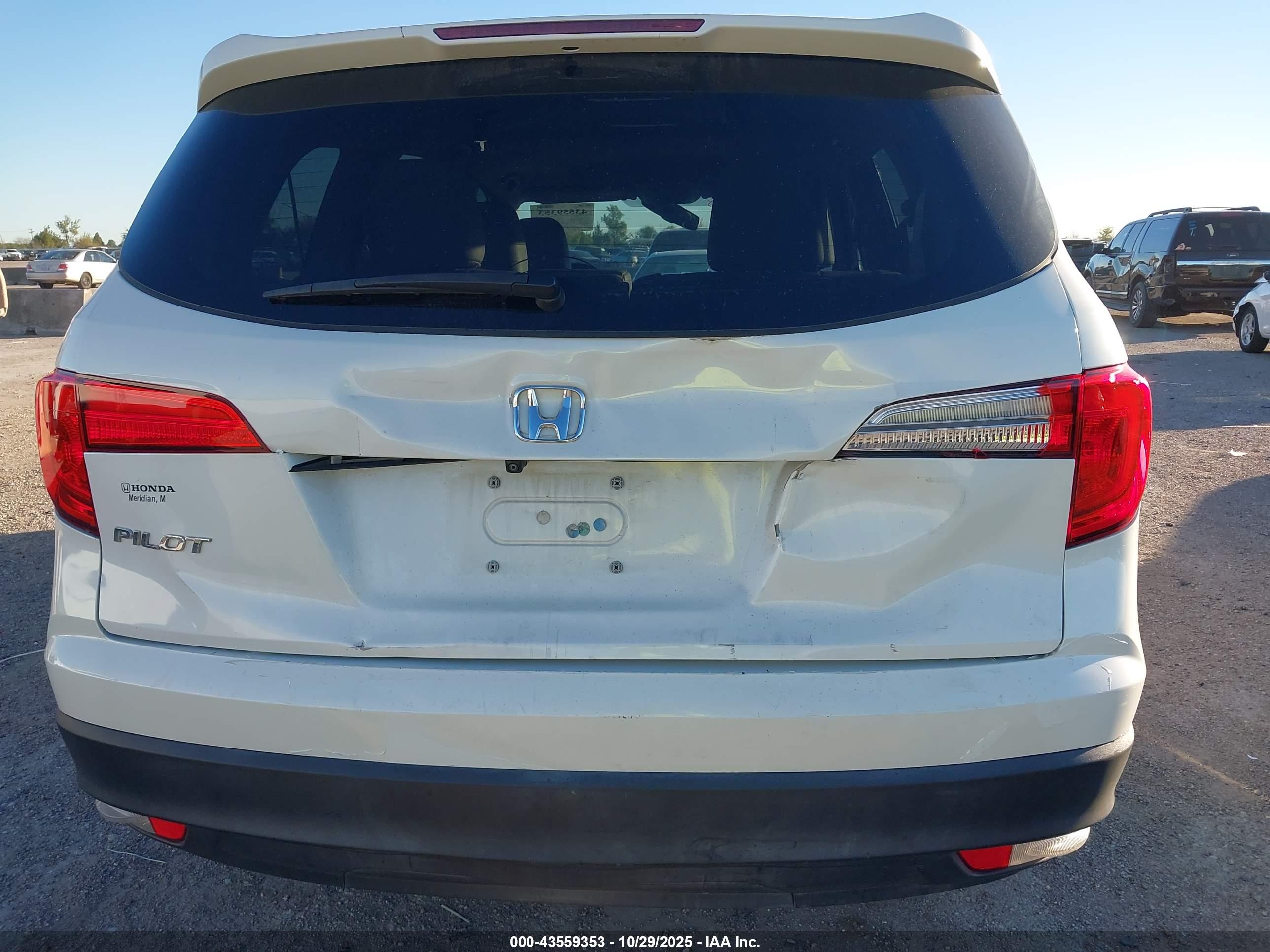 HONDA PILOT image 6