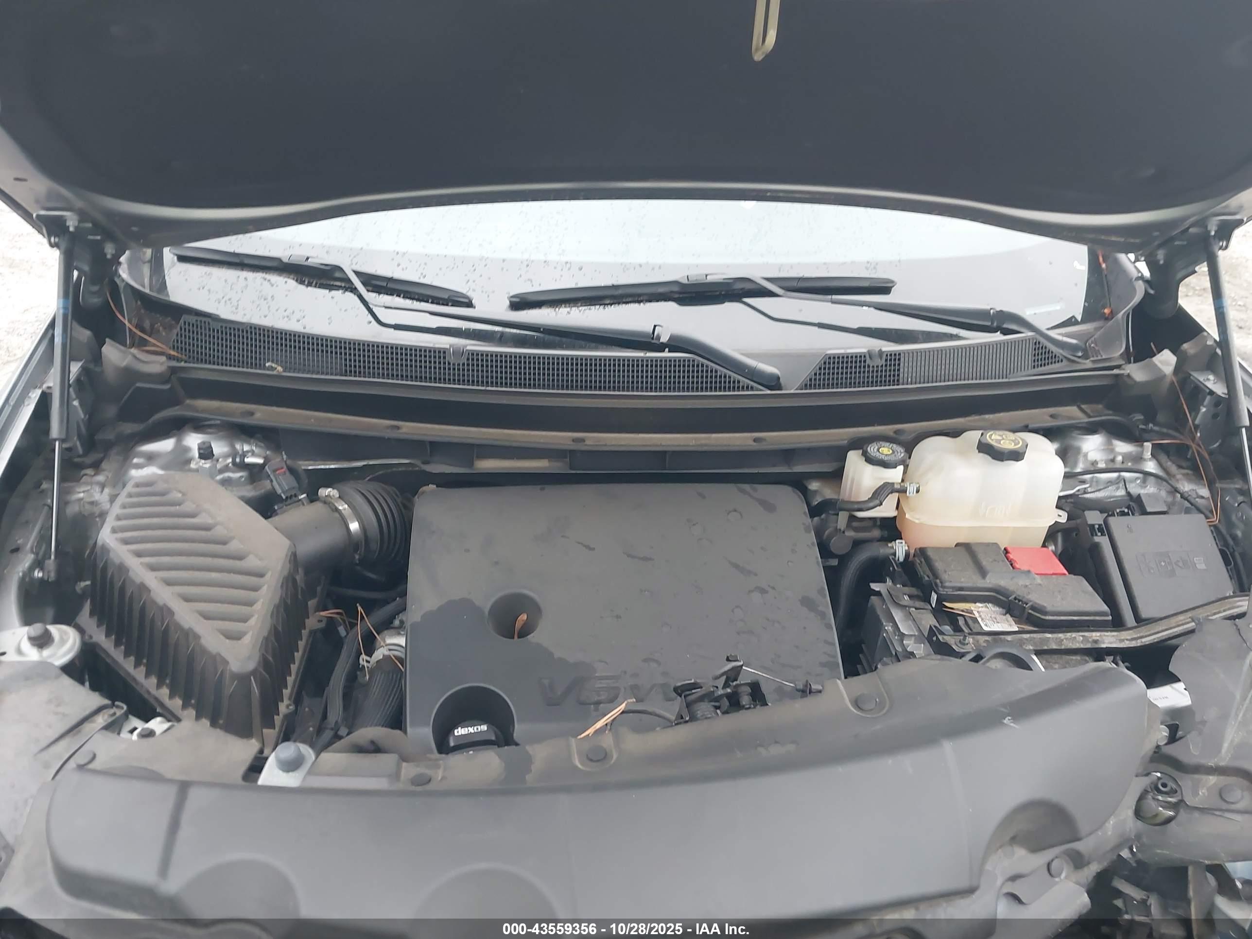 CHEVROLET TRAVERSE image 10