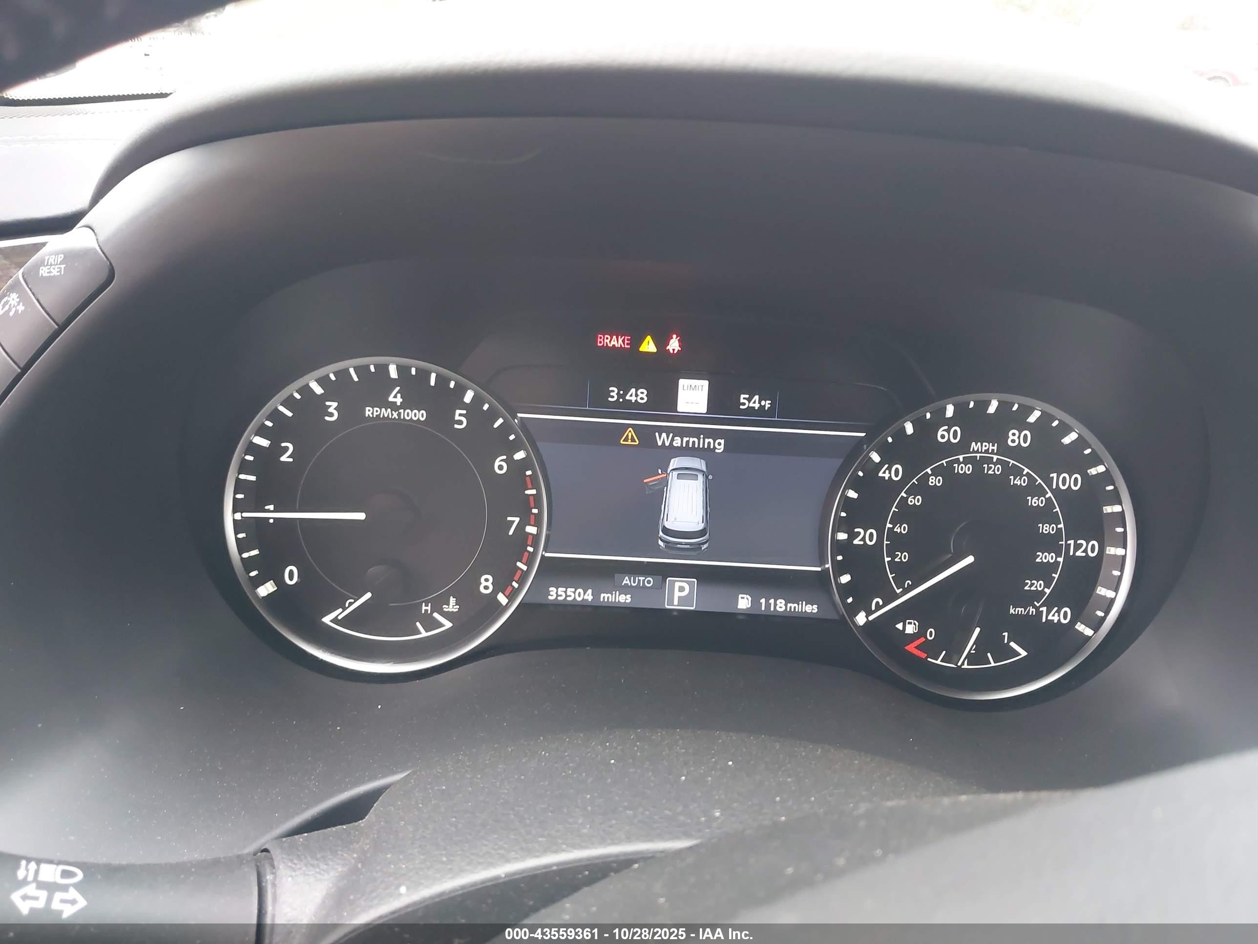NISSAN ARMADA image 7