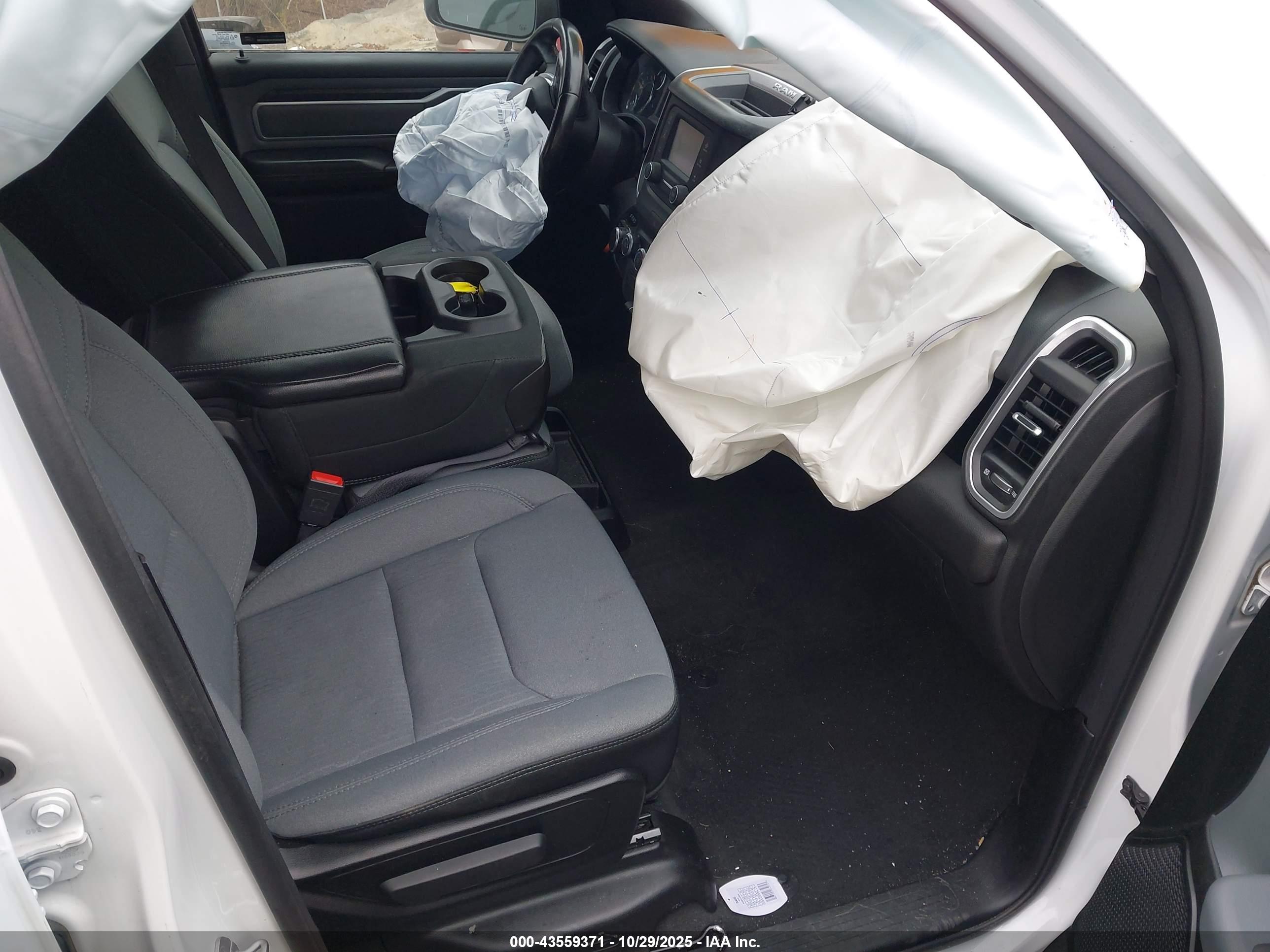RAM 1500 image 5