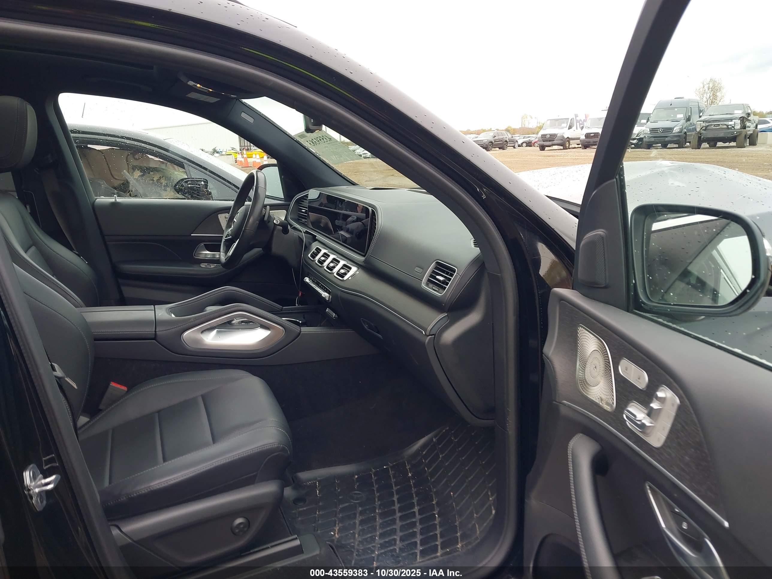 MERCEDES-BENZ GLS image 5