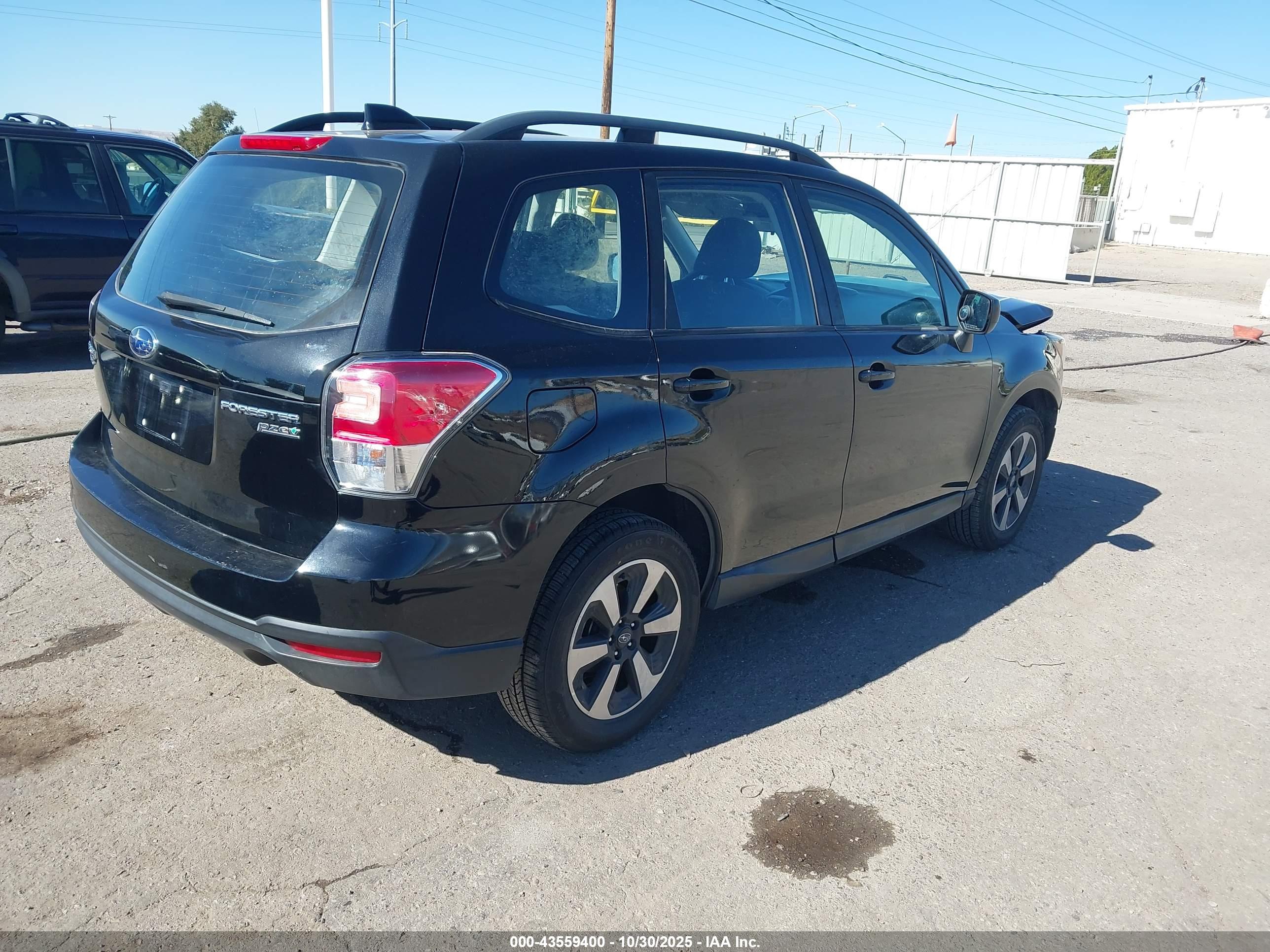 SUBARU FORESTER image 4