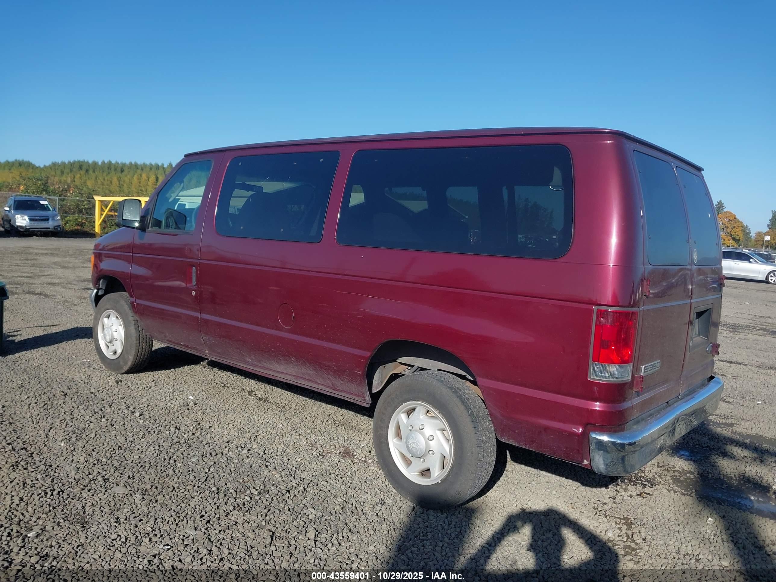 FORD E-350 image 3