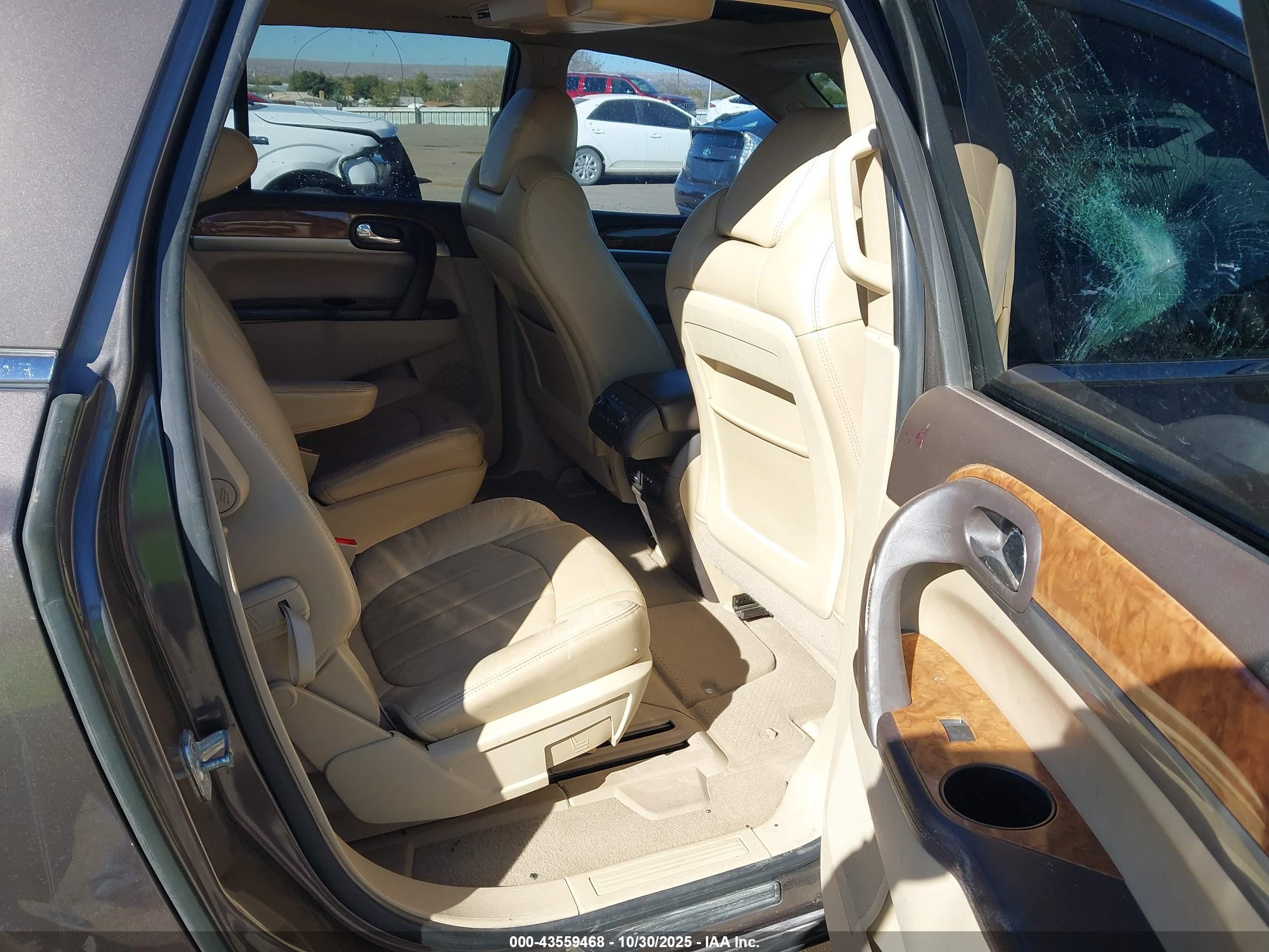 BUICK ENCLAVE image 8
